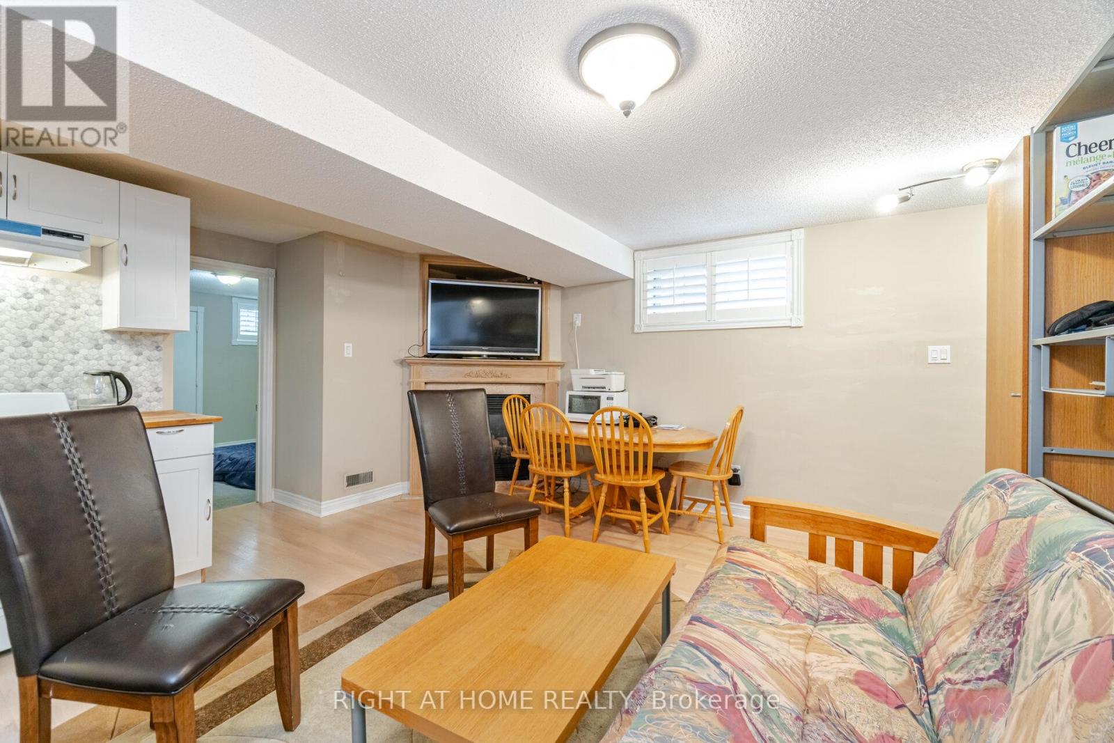 257 Anthony Avenue, Mississauga, Ontario  L4Z 3V4 - Photo 28 - W12375945