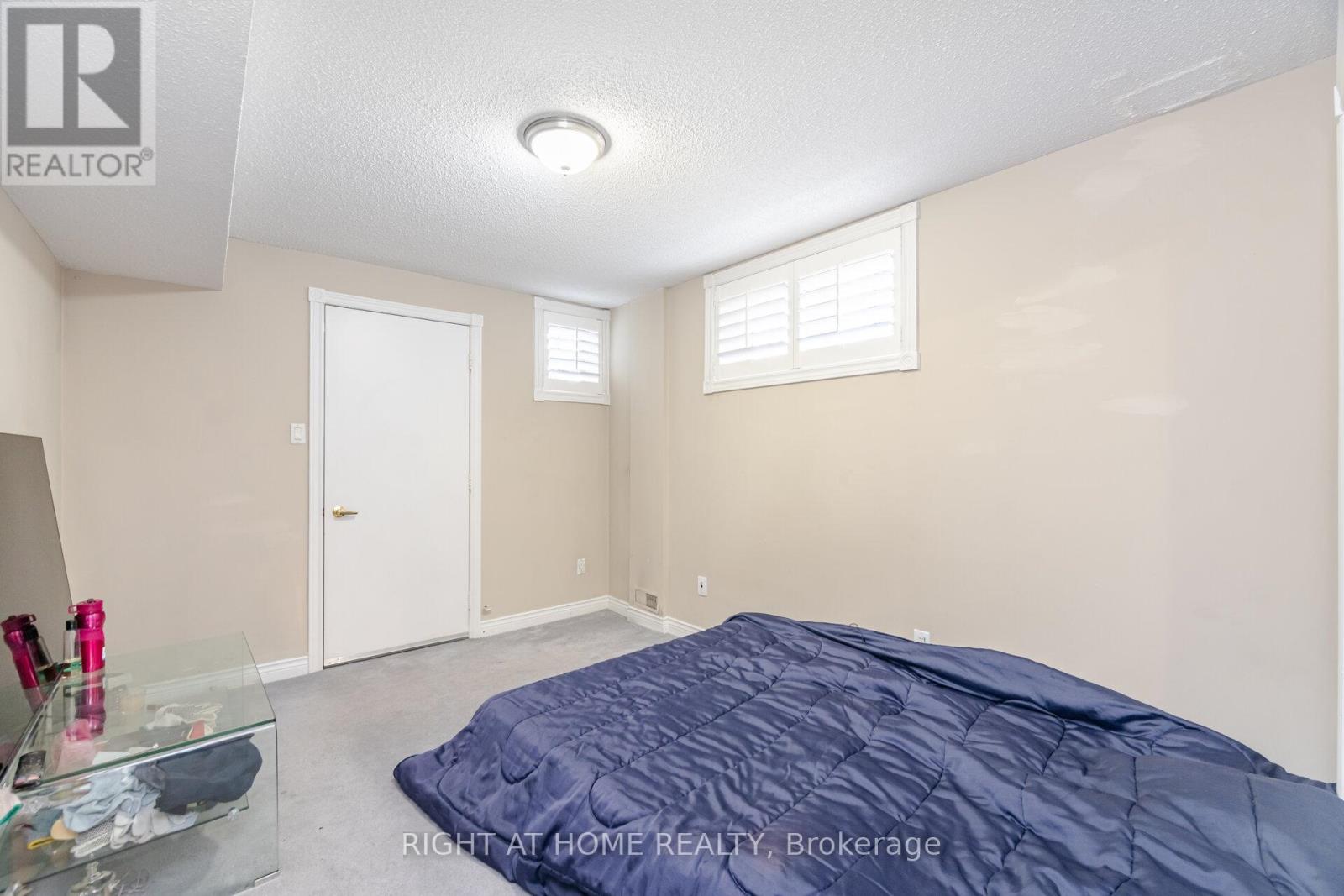 257 Anthony Avenue, Mississauga, Ontario  L4Z 3V4 - Photo 30 - W12375945