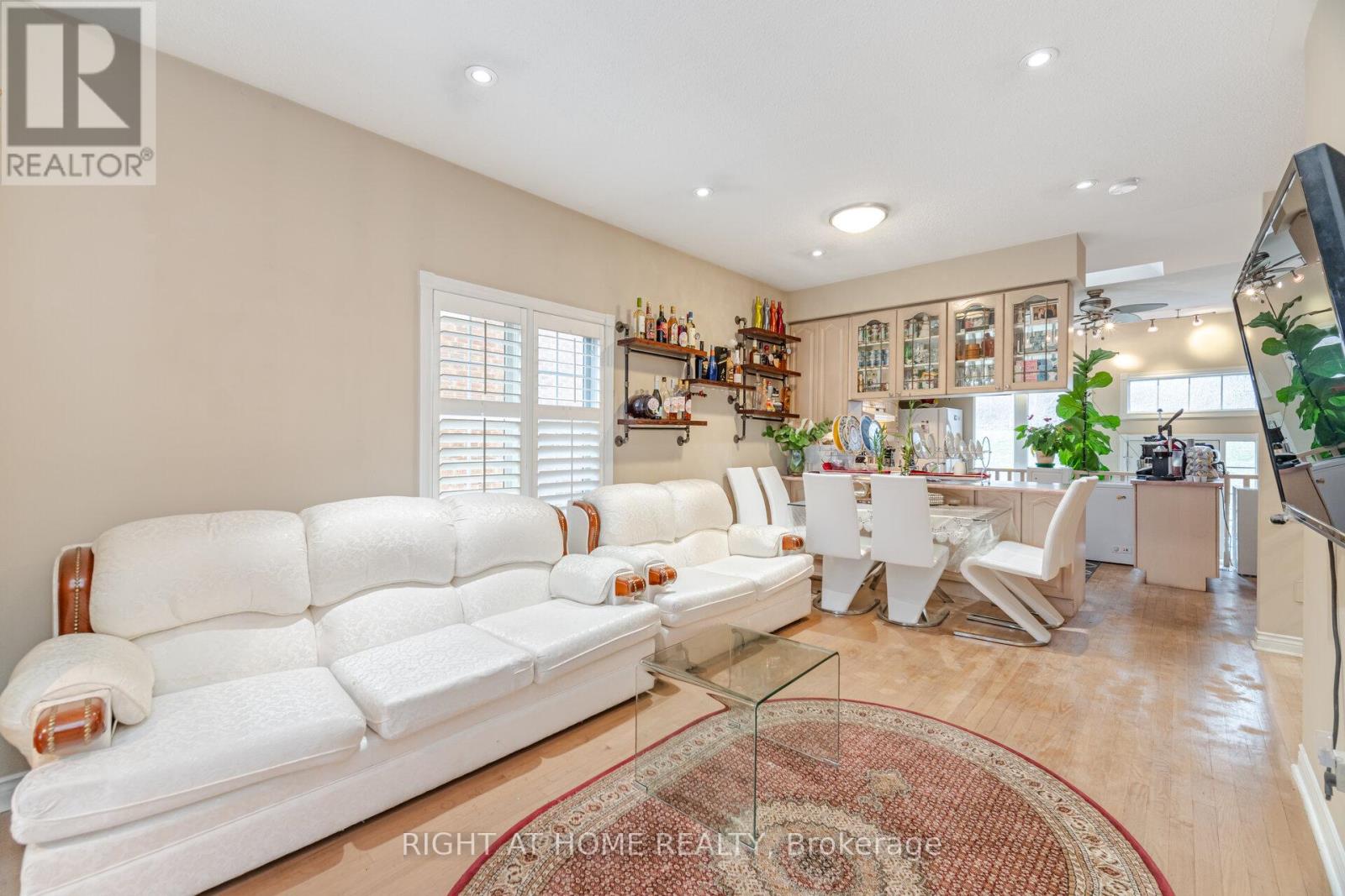 257 Anthony Avenue, Mississauga, Ontario  L4Z 3V4 - Photo 8 - W12375945