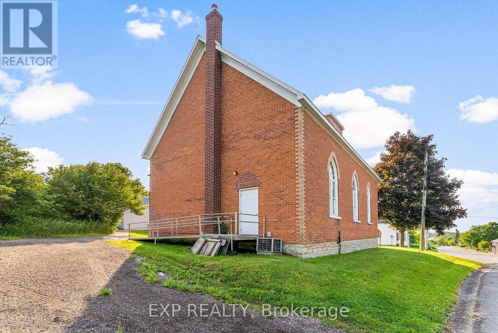 64 Malloch Street, Admaston/bromley, Ontario  K0J 1S0 - Photo 18 - X12375987