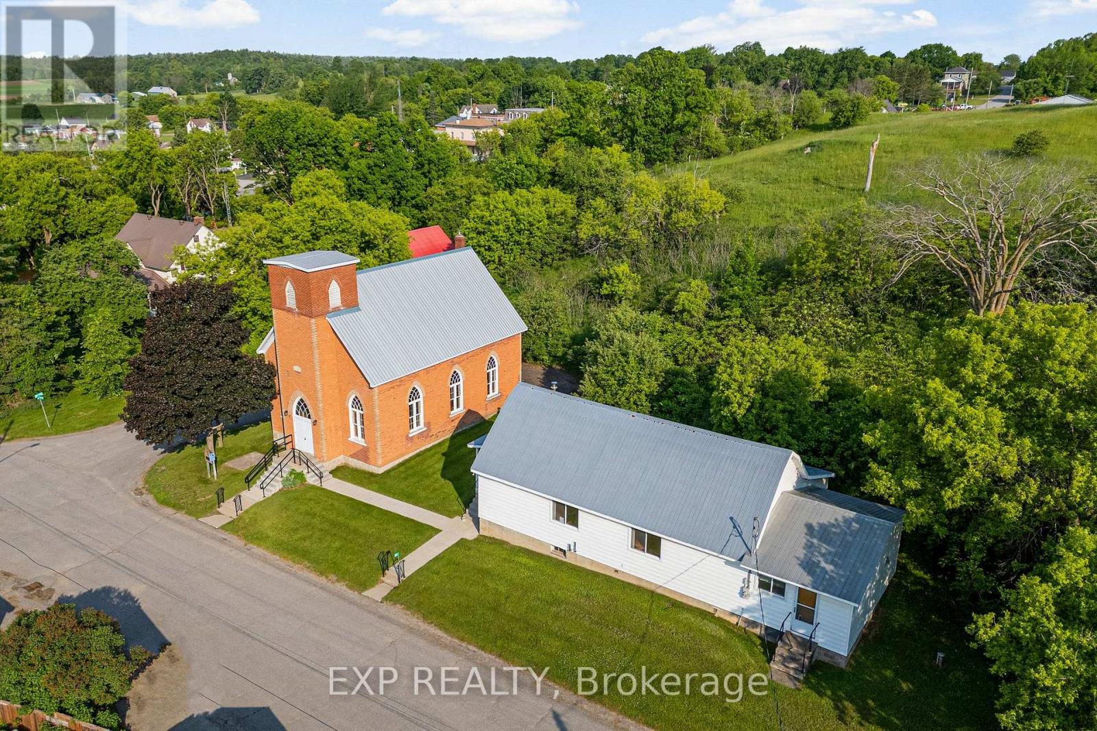 64 Malloch Street, Admaston/bromley, Ontario  K0J 1S0 - Photo 2 - X12375987