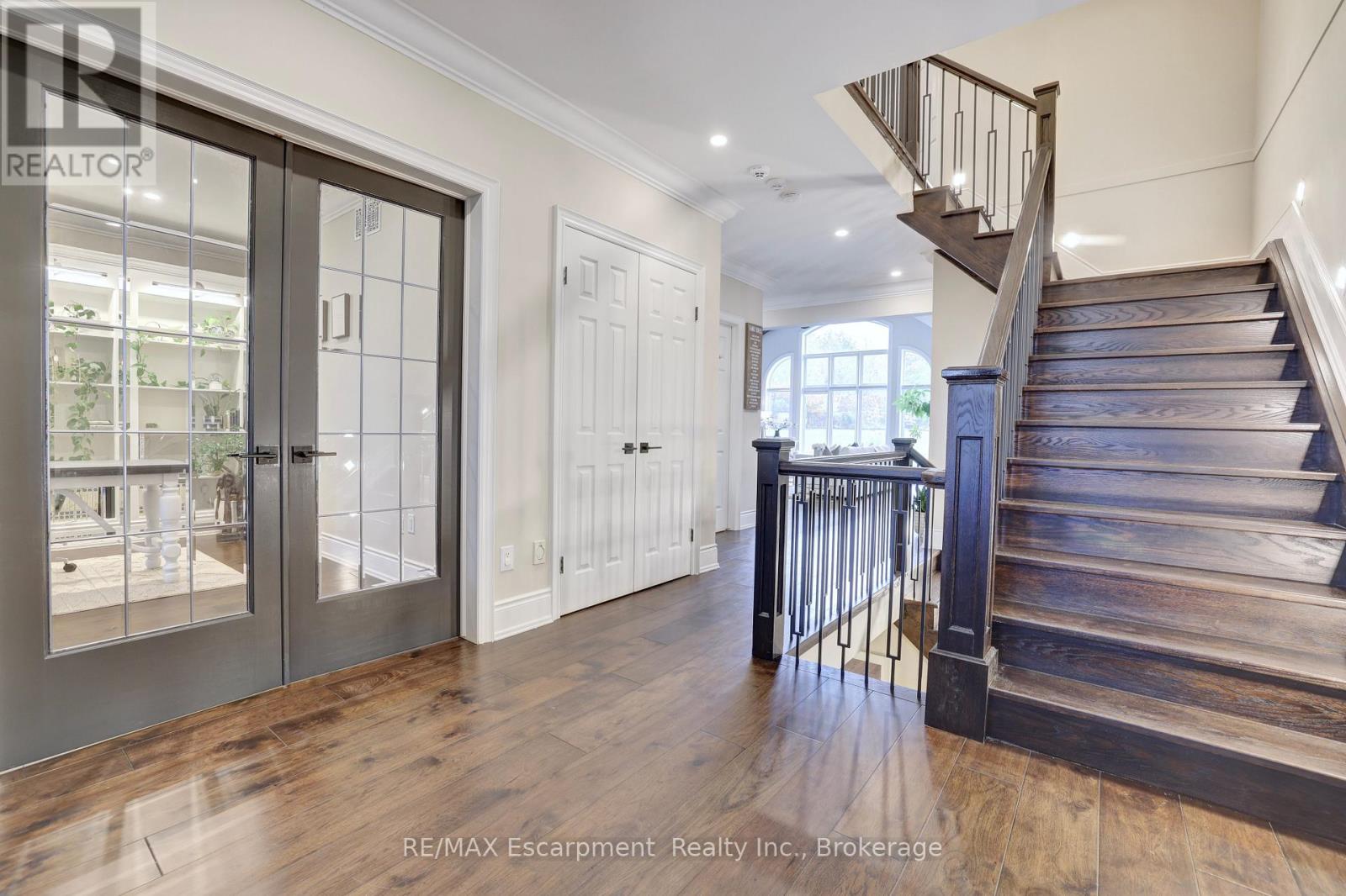 48 Palomino Drive, Hamilton, Ontario  L0R 1H3 - Photo 4 - X12376001