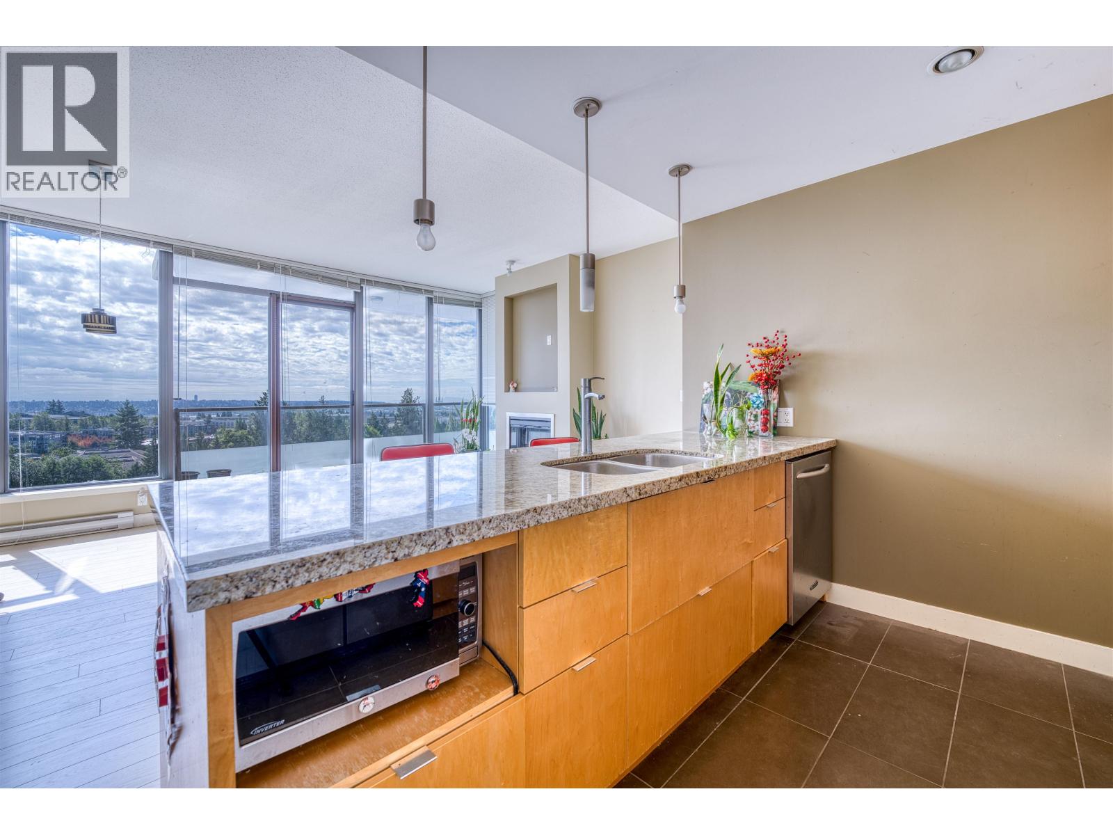 1208 7088 18th Avenue, Burnaby, British Columbia  V3N 0A2 - Photo 11 - R3042714