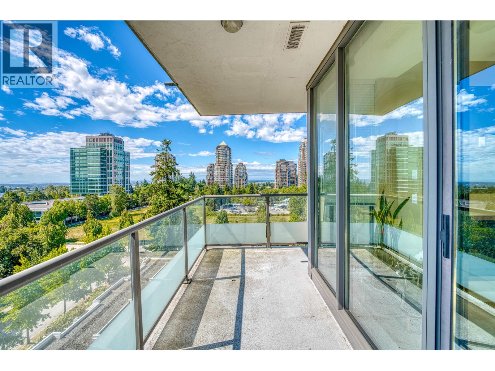 1208 7088 18th Avenue, Burnaby, British Columbia  V3N 0A2 - Photo 13 - R3042714