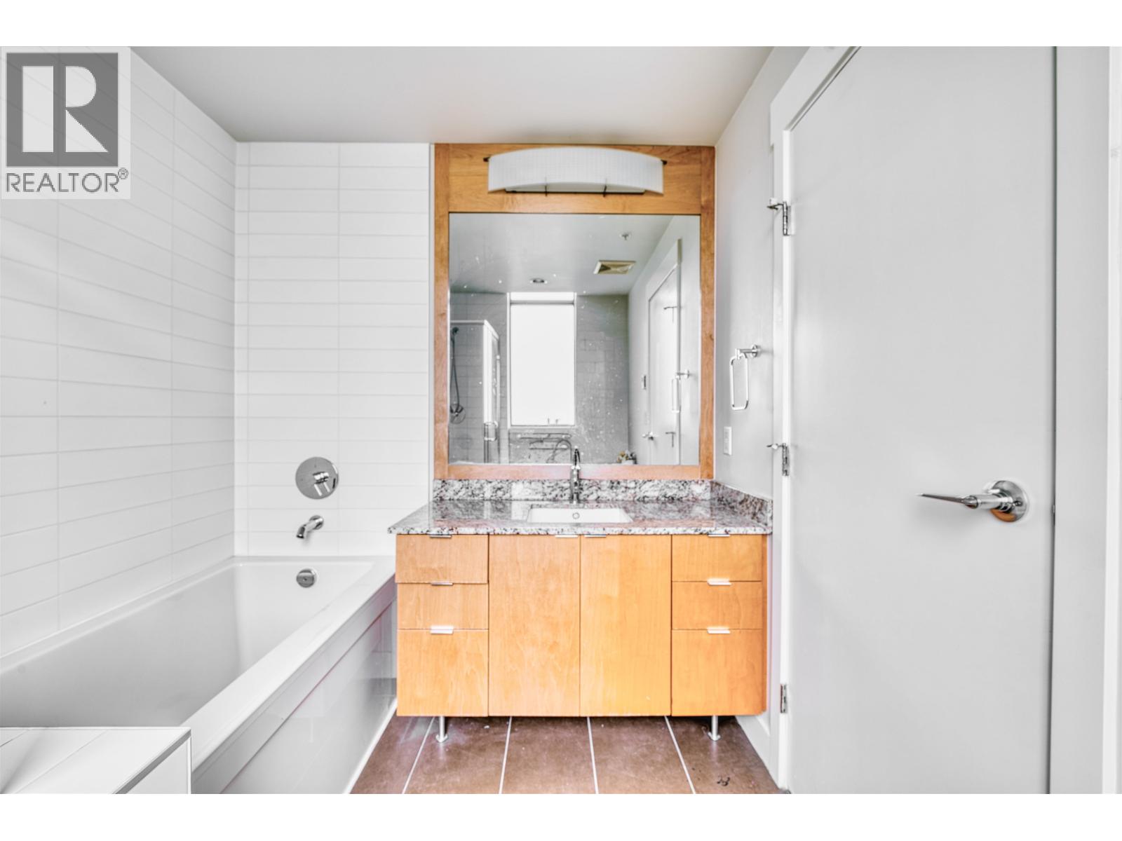 1208 7088 18th Avenue, Burnaby, British Columbia  V3N 0A2 - Photo 17 - R3042714