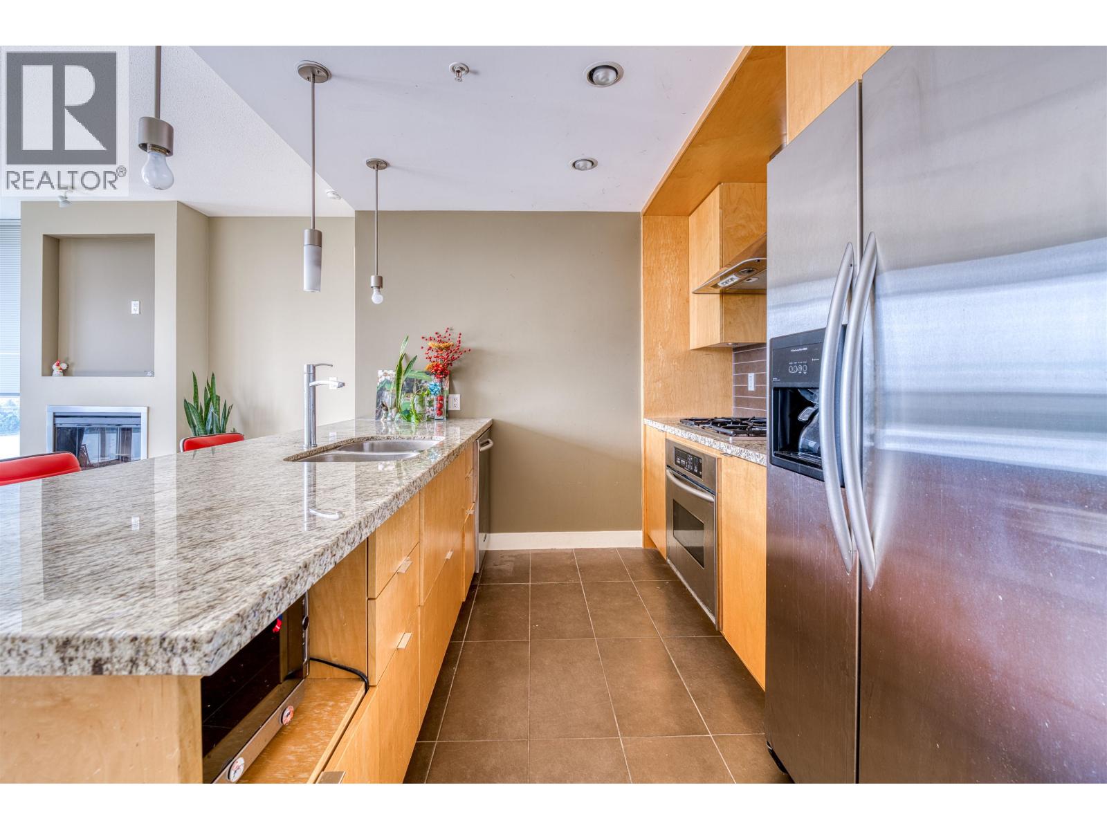 1208 7088 18th Avenue, Burnaby, British Columbia  V3N 0A2 - Photo 8 - R3042714