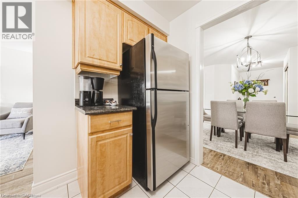 3050 Pinemeadow Drive Unit# 30, Burlington, Ontario  L7M 3X5 - Photo 12 - 40765476