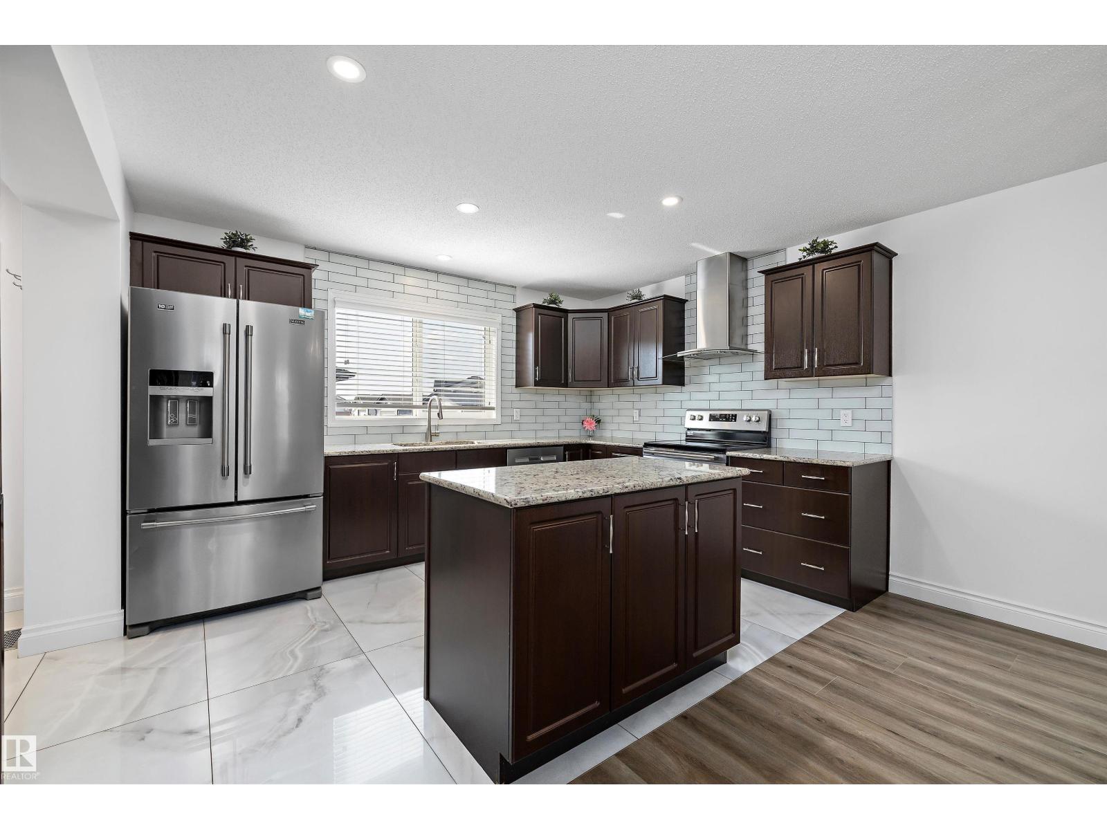 9852 217 St Nw Nw, Edmonton, Alberta  T5T 4T7 - Photo 15 - E4455722