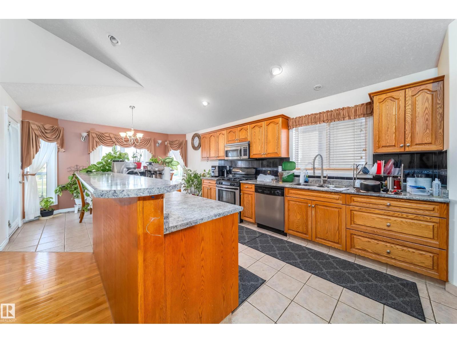 6928 164 Av Nw, Edmonton, Alberta  T5Z 3R3 - Photo 31 - E4455723