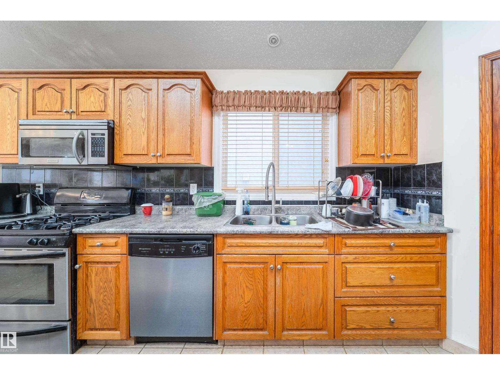 6928 164 Av Nw, Edmonton, Alberta  T5Z 3R3 - Photo 34 - E4455723
