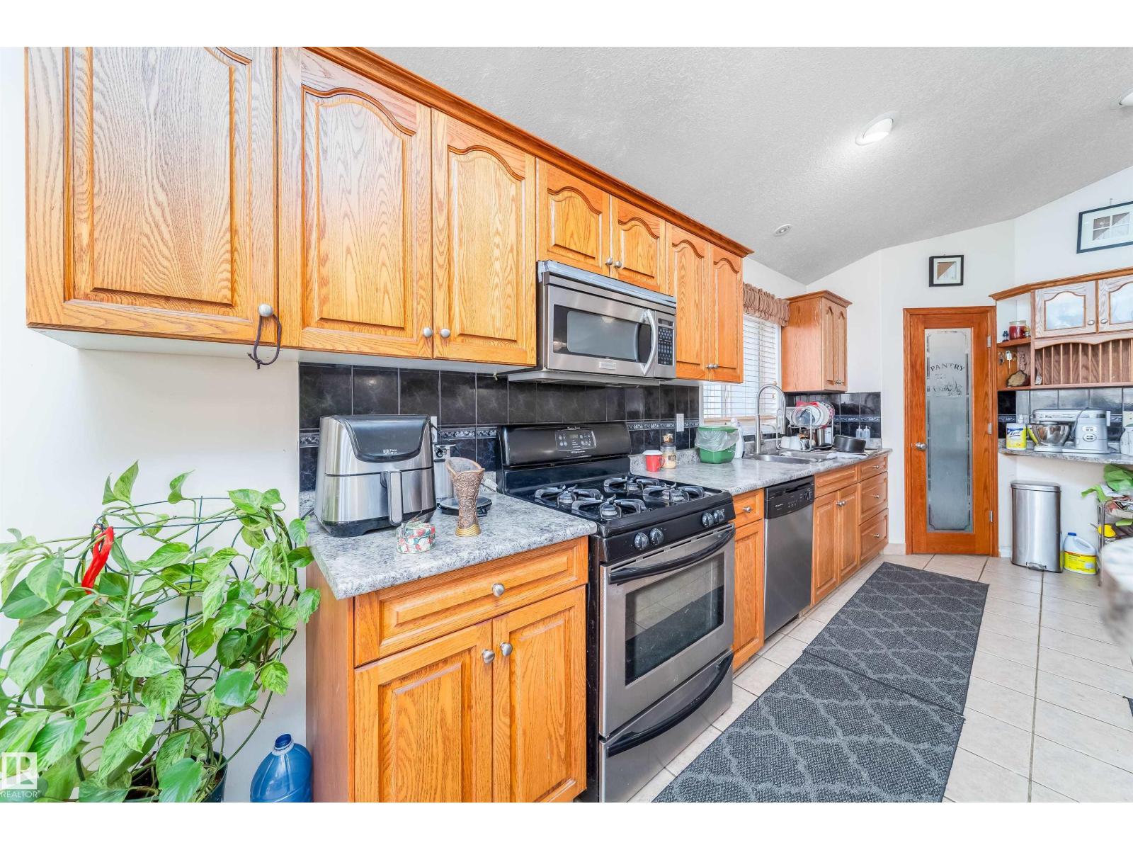 6928 164 Av Nw, Edmonton, Alberta  T5Z 3R3 - Photo 36 - E4455723