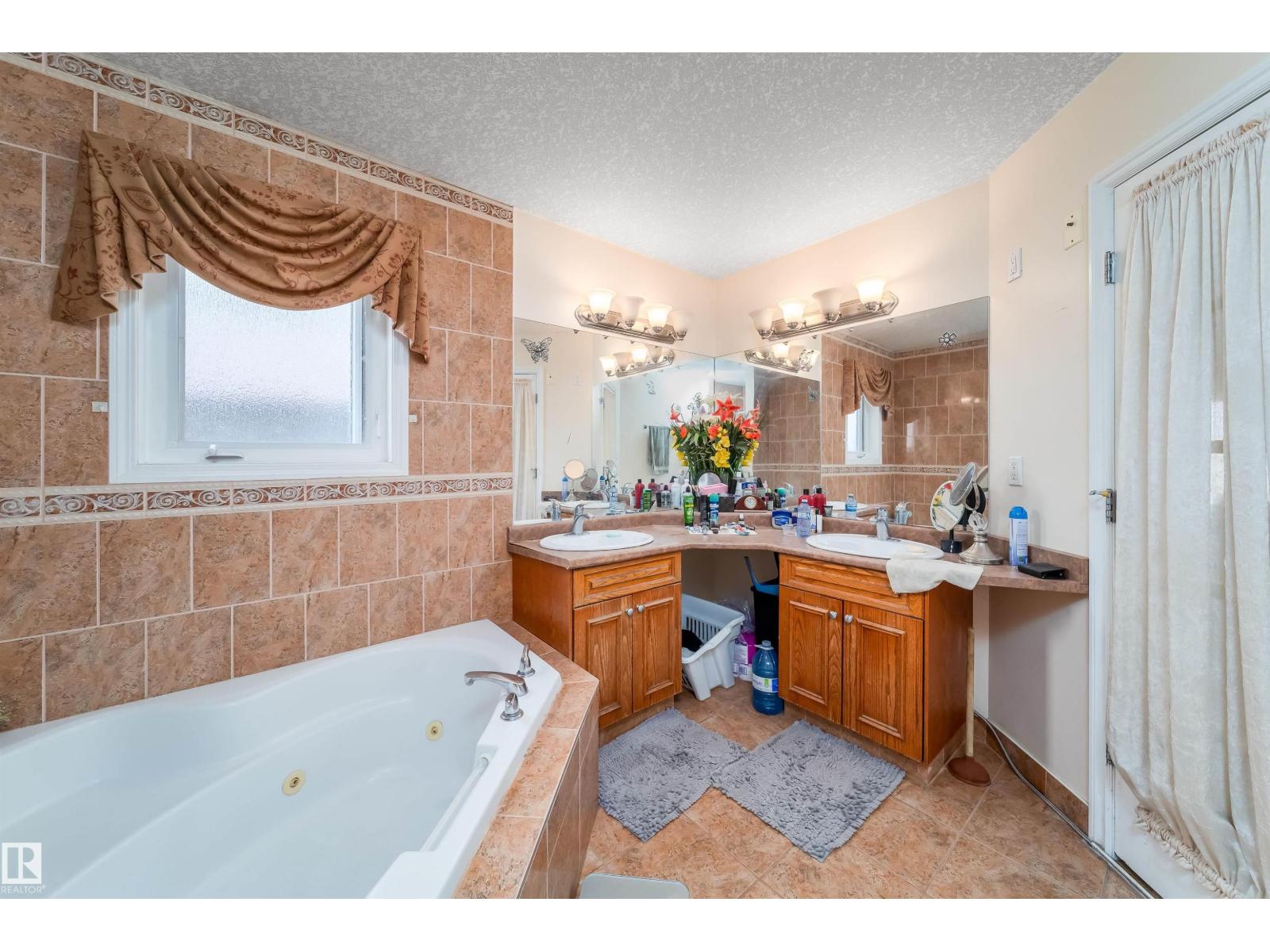 6928 164 Av Nw, Edmonton, Alberta  T5Z 3R3 - Photo 47 - E4455723
