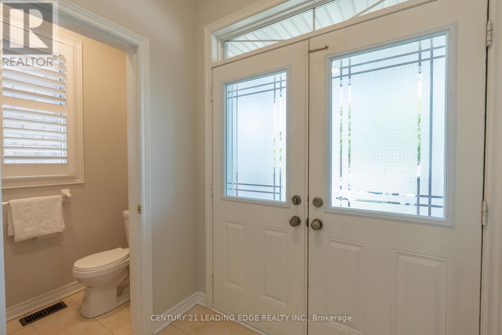 1163 Stuffles Crescent, Newmarket, Ontario  L3X 0E4 - Photo 29 - N12371614