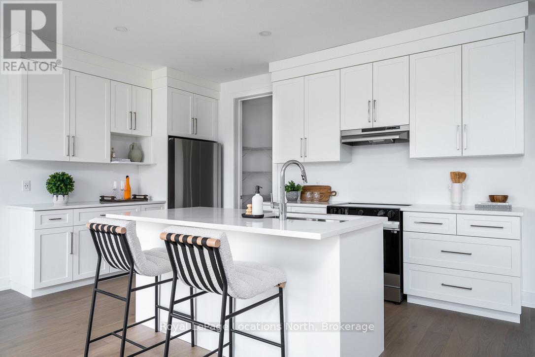11 Swain Crescent, Collingwood, Ontario  L9Y 2L3 - Photo 16 - S12376029