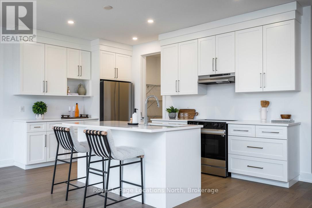 11 Swain Crescent, Collingwood, Ontario  L9Y 2L3 - Photo 9 - S12376029