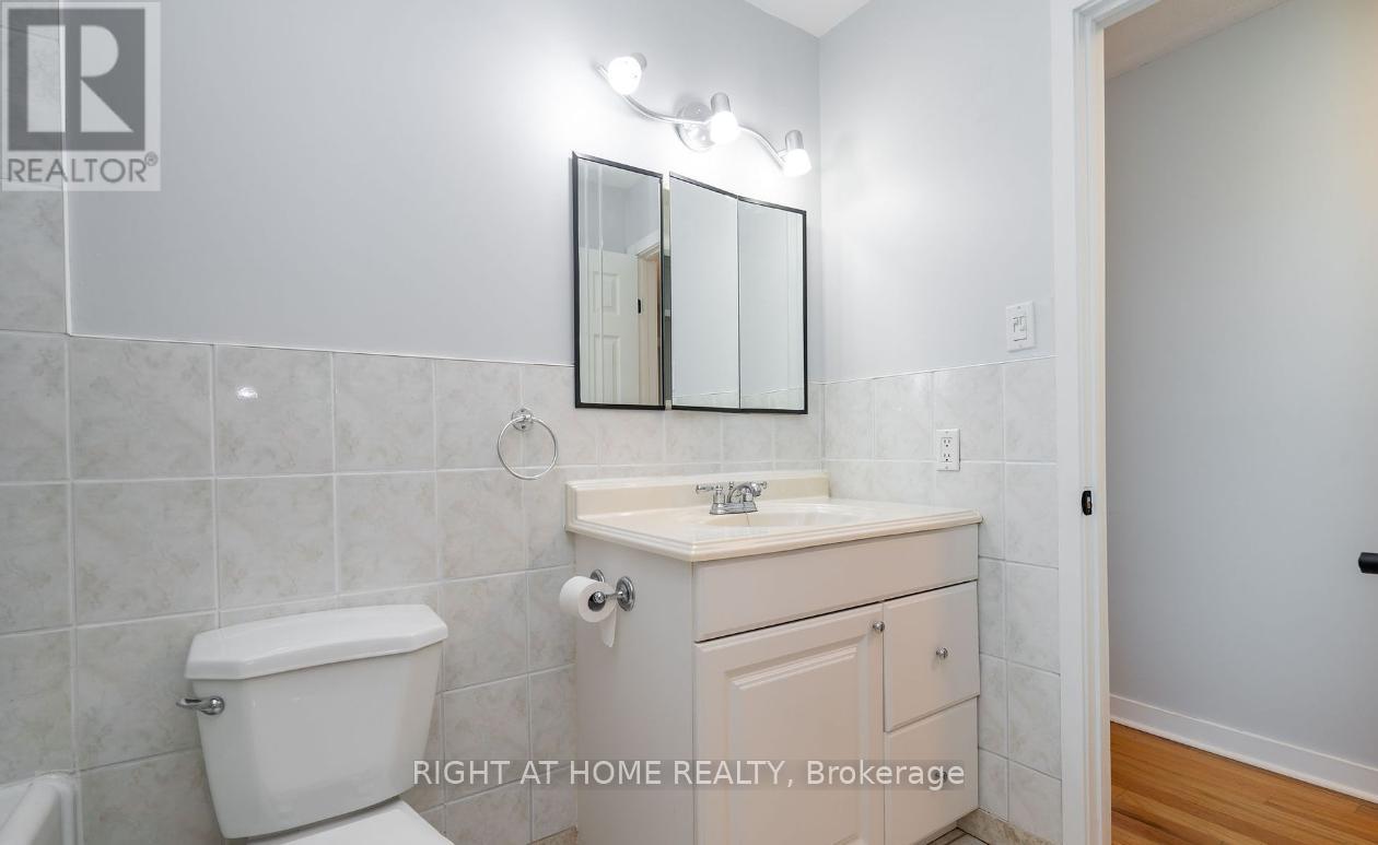 Upper - 4122 Dursley Crescent, Mississauga, Ontario  L4Z 1J7 - Photo 11 - W12375988