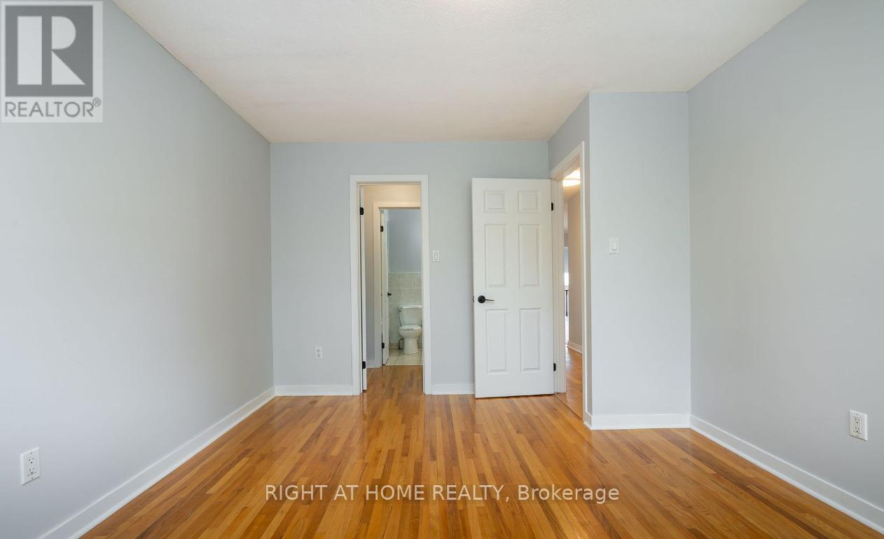 Upper - 4122 Dursley Crescent, Mississauga, Ontario  L4Z 1J7 - Photo 12 - W12375988