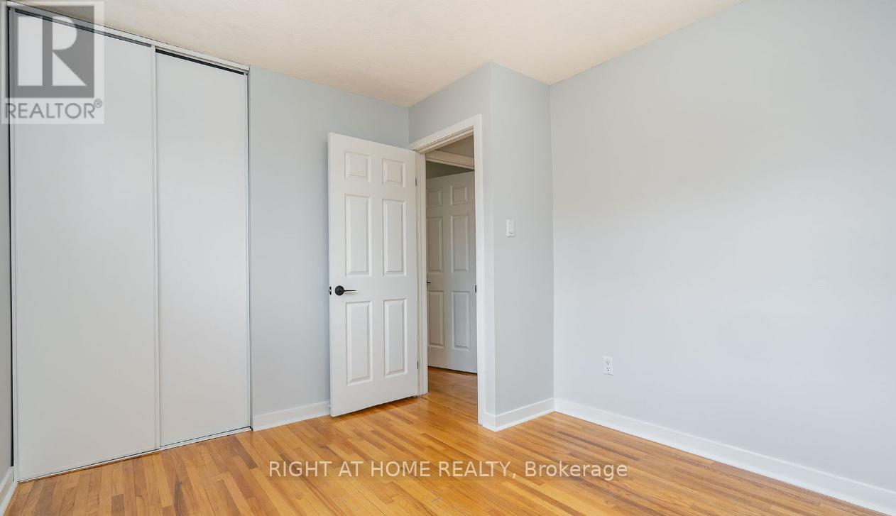 Upper - 4122 Dursley Crescent, Mississauga, Ontario  L4Z 1J7 - Photo 14 - W12375988