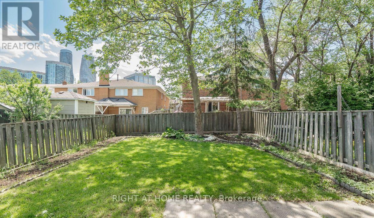 Upper - 4122 Dursley Crescent, Mississauga, Ontario  L4Z 1J7 - Photo 17 - W12375988