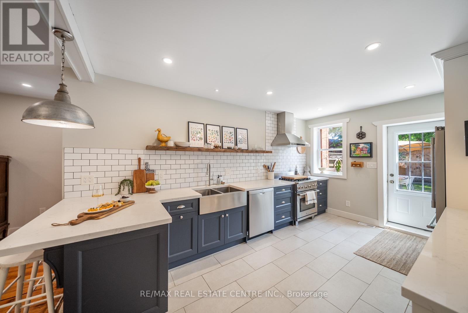 34 Zina Street, Orangeville, Ontario  L9W 1E1 - Photo 15 - W12376003