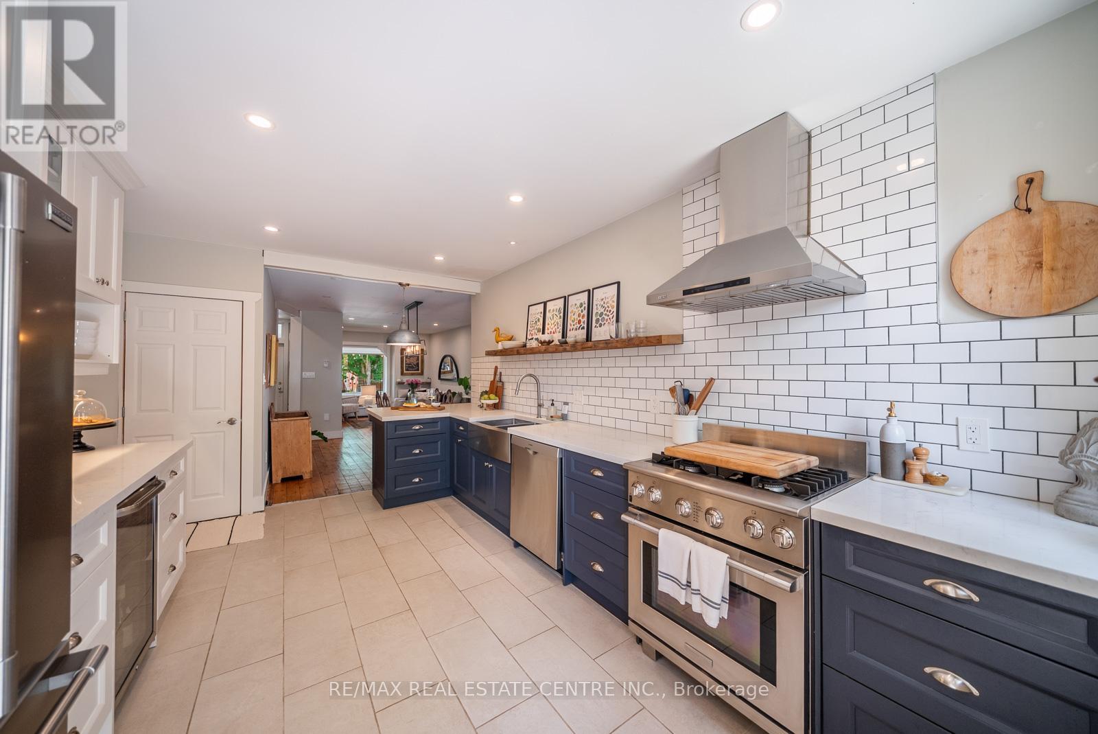34 Zina Street, Orangeville, Ontario  L9W 1E1 - Photo 18 - W12376003
