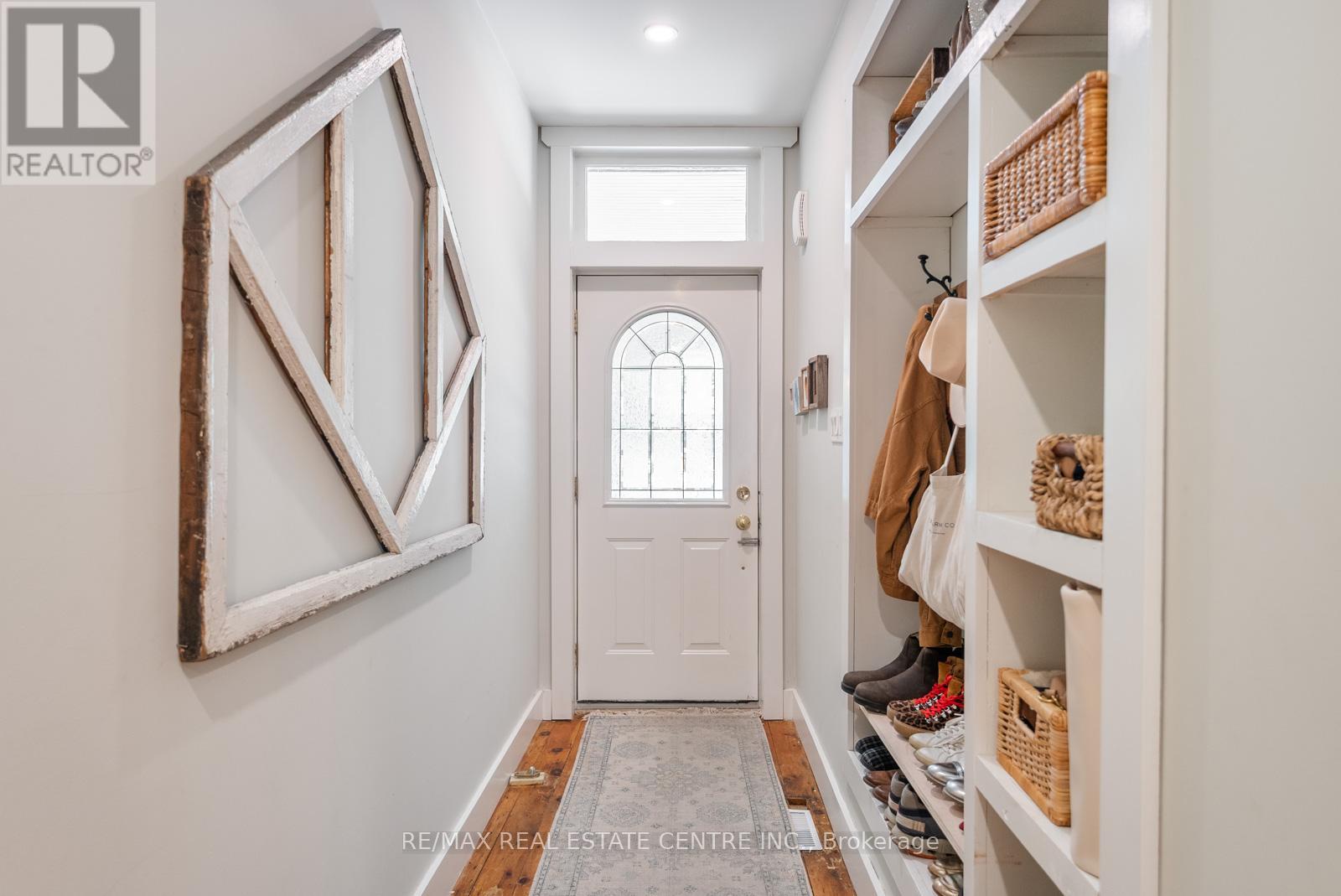 34 Zina Street, Orangeville, Ontario  L9W 1E1 - Photo 7 - W12376003
