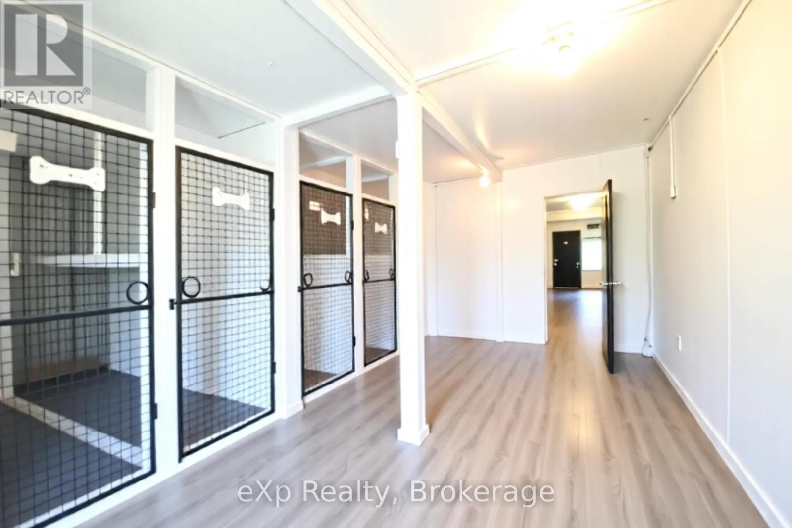 125 Lake Drive, West Grey, Ontario  N0C 1H0 - Photo 15 - X12376022