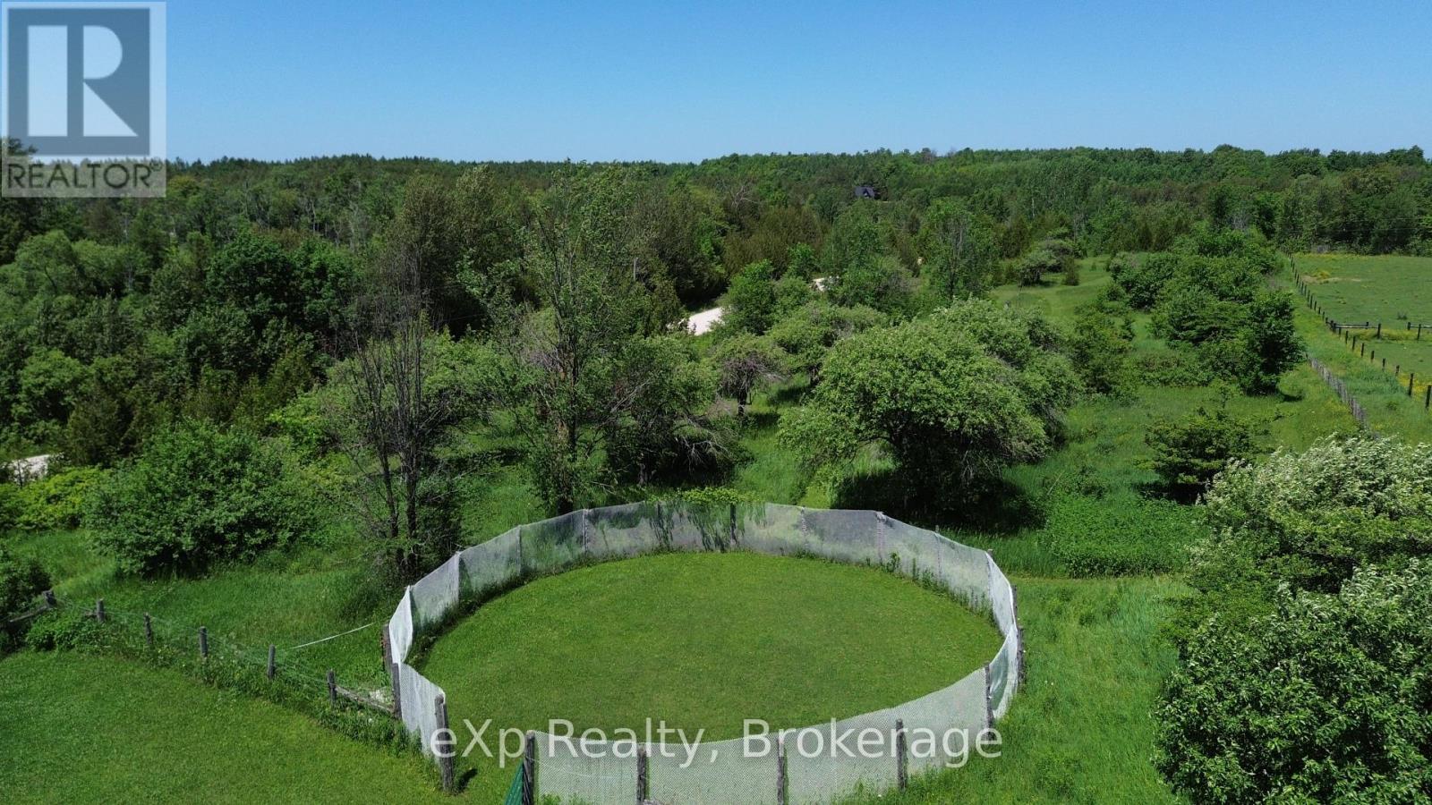 125 Lake Drive, West Grey, Ontario  N0C 1H0 - Photo 23 - X12376022