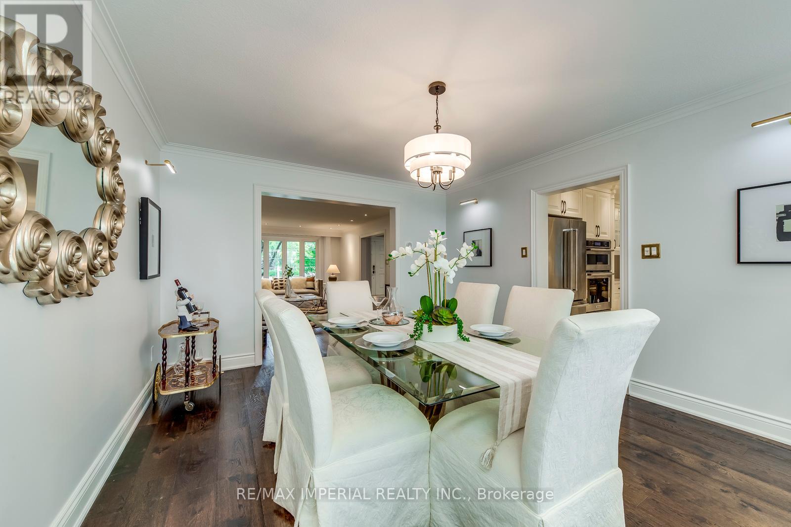 8 Medalist Road, Toronto, Ontario  M2P 1Y3 - Photo 14 - C12373103