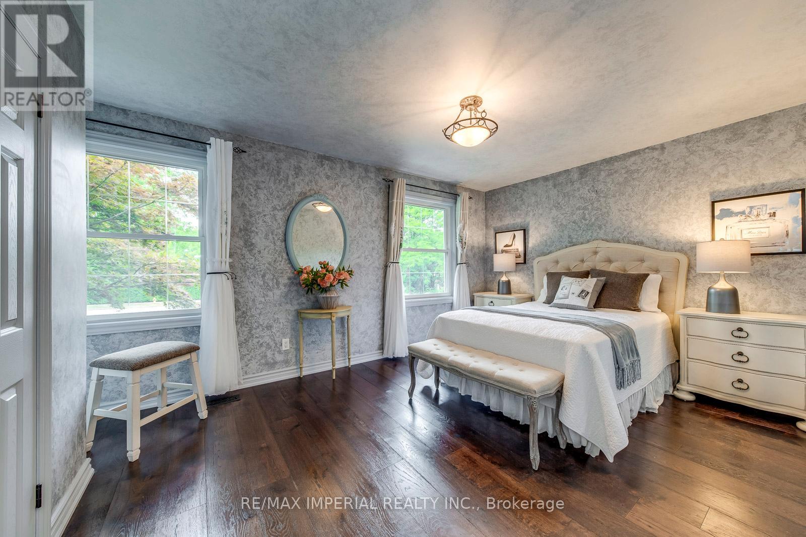 8 Medalist Road, Toronto, Ontario  M2P 1Y3 - Photo 38 - C12373103