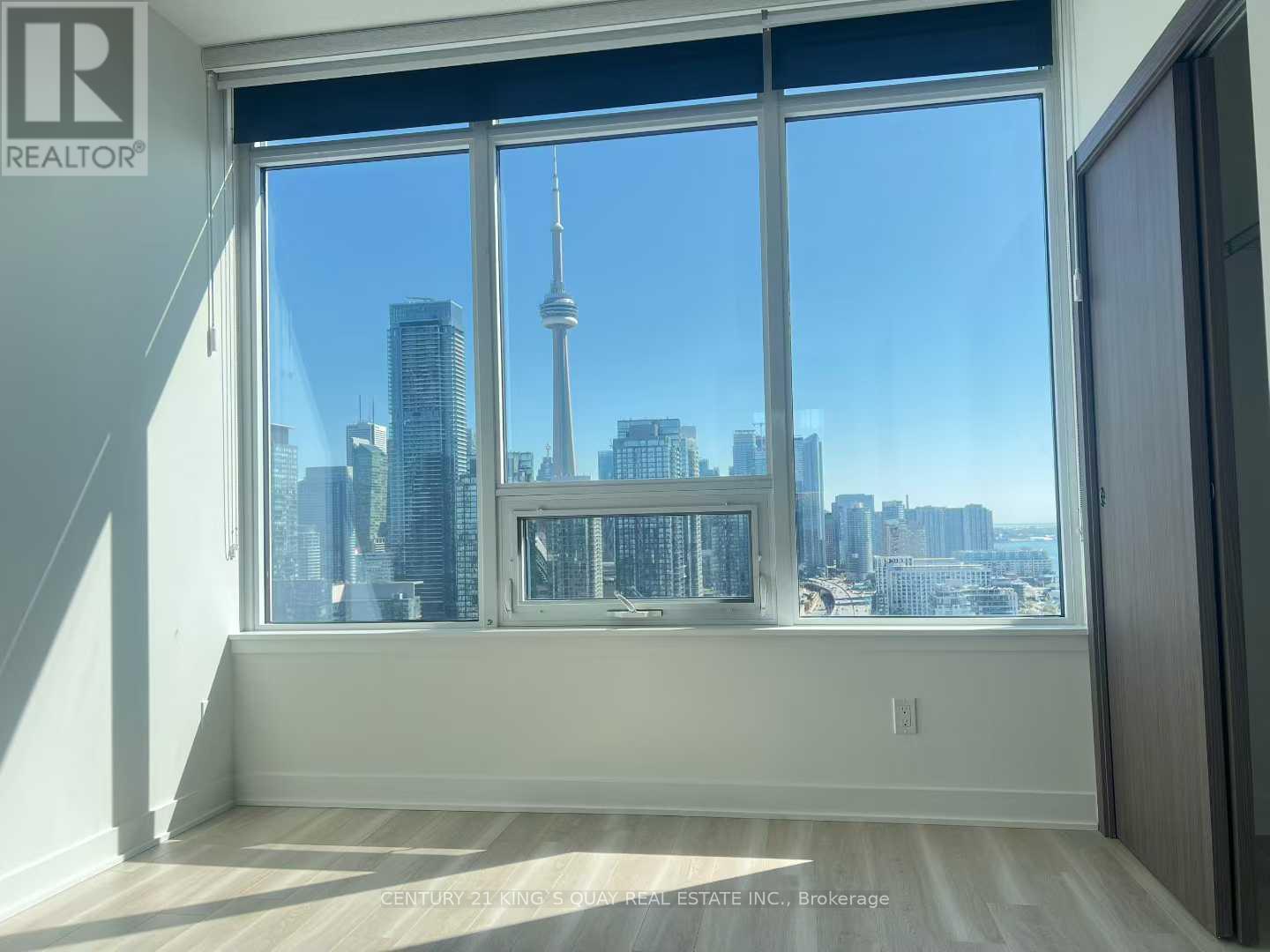 3815 - 17 Bathurst Street, Toronto, Ontario  M5V 0N1 - Photo 1 - C12375612