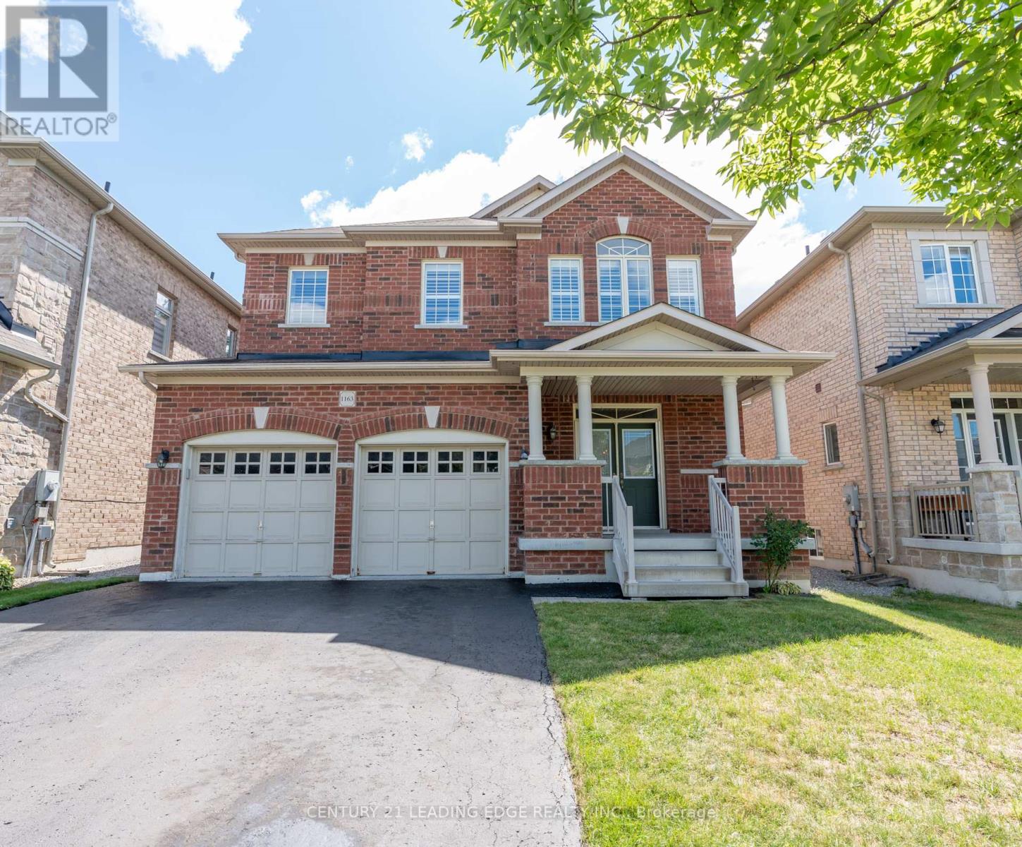 1163 Stuffles Crescent, Newmarket, Ontario  L3X 0E4 - Photo 2 - N12371614