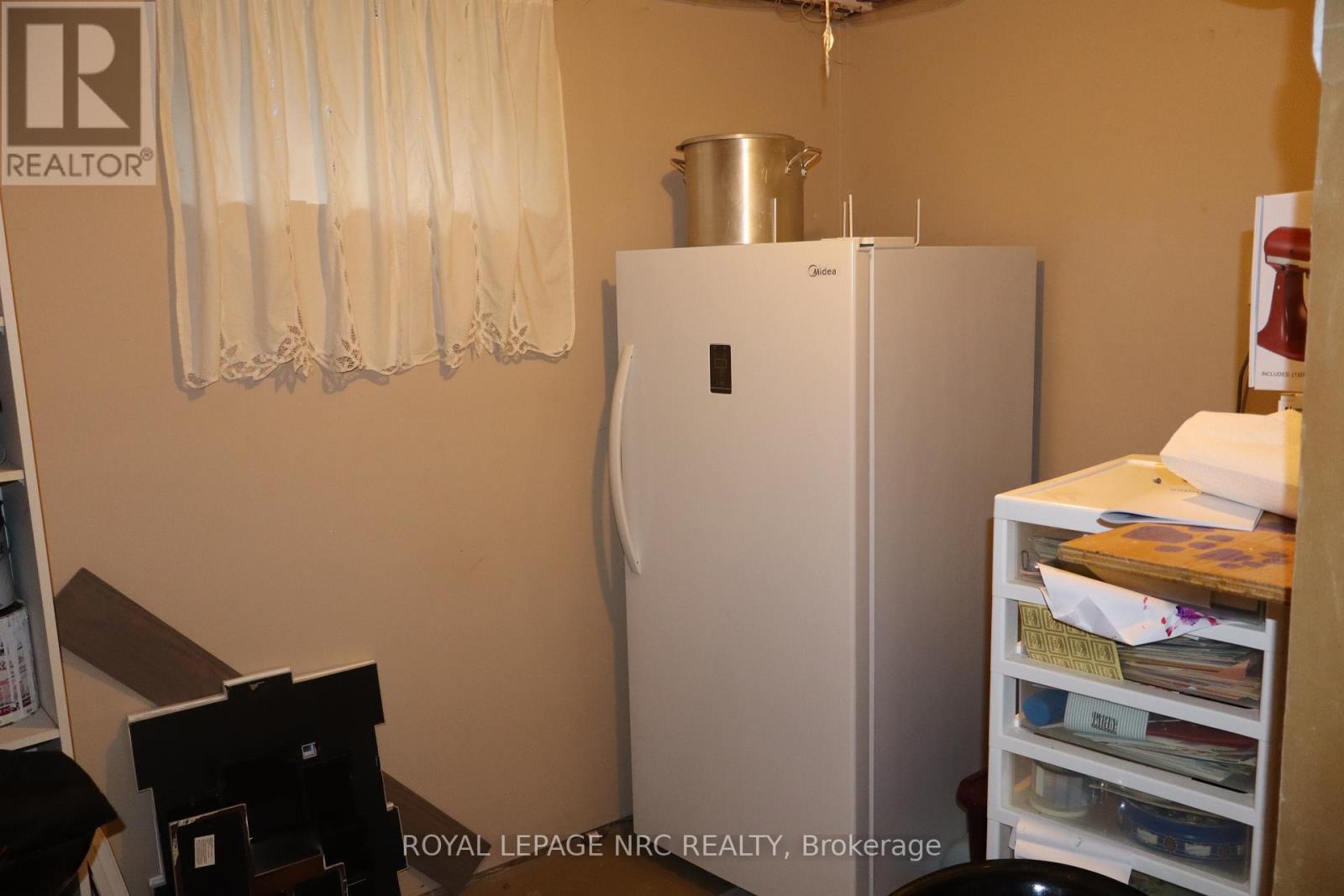 3071 Basswood Court, Niagara Falls, Ontario  L2J 2G9 - Photo 15 - X12350599