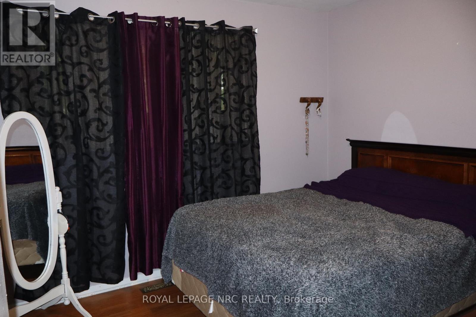 3071 Basswood Court, Niagara Falls, Ontario  L2J 2G9 - Photo 9 - X12350599