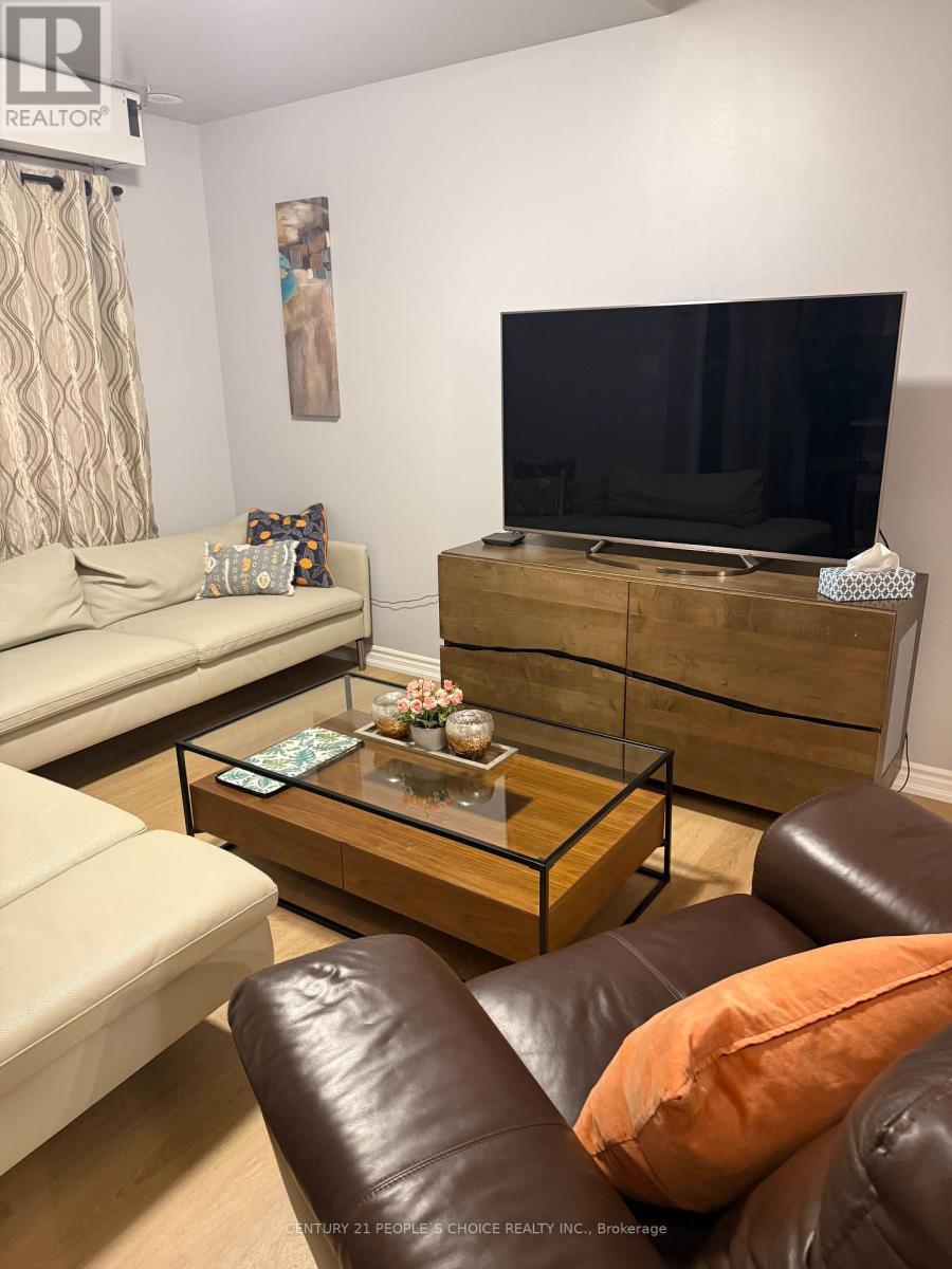 Property at 4 - 465 BERESFORD PATH image 4