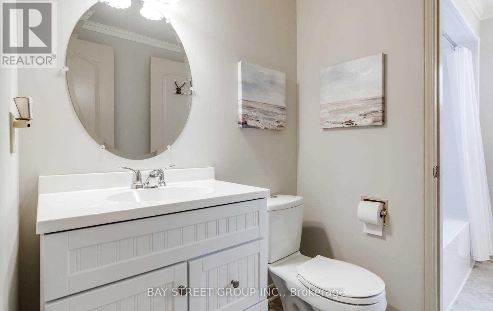 791 Sunnypoint Drive, Newmarket, Ontario  L3Y 2Z7 - Photo 24 - N12376028