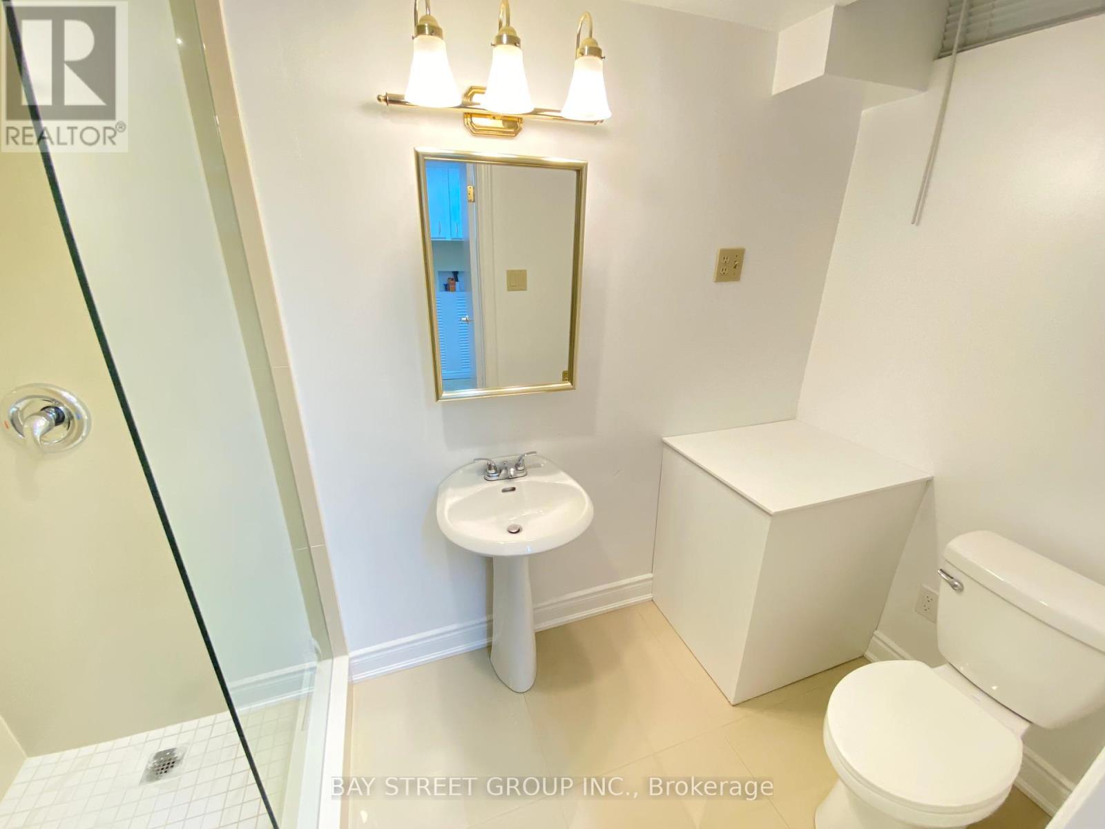 791 Sunnypoint Drive, Newmarket, Ontario  L3Y 2Z7 - Photo 30 - N12376028