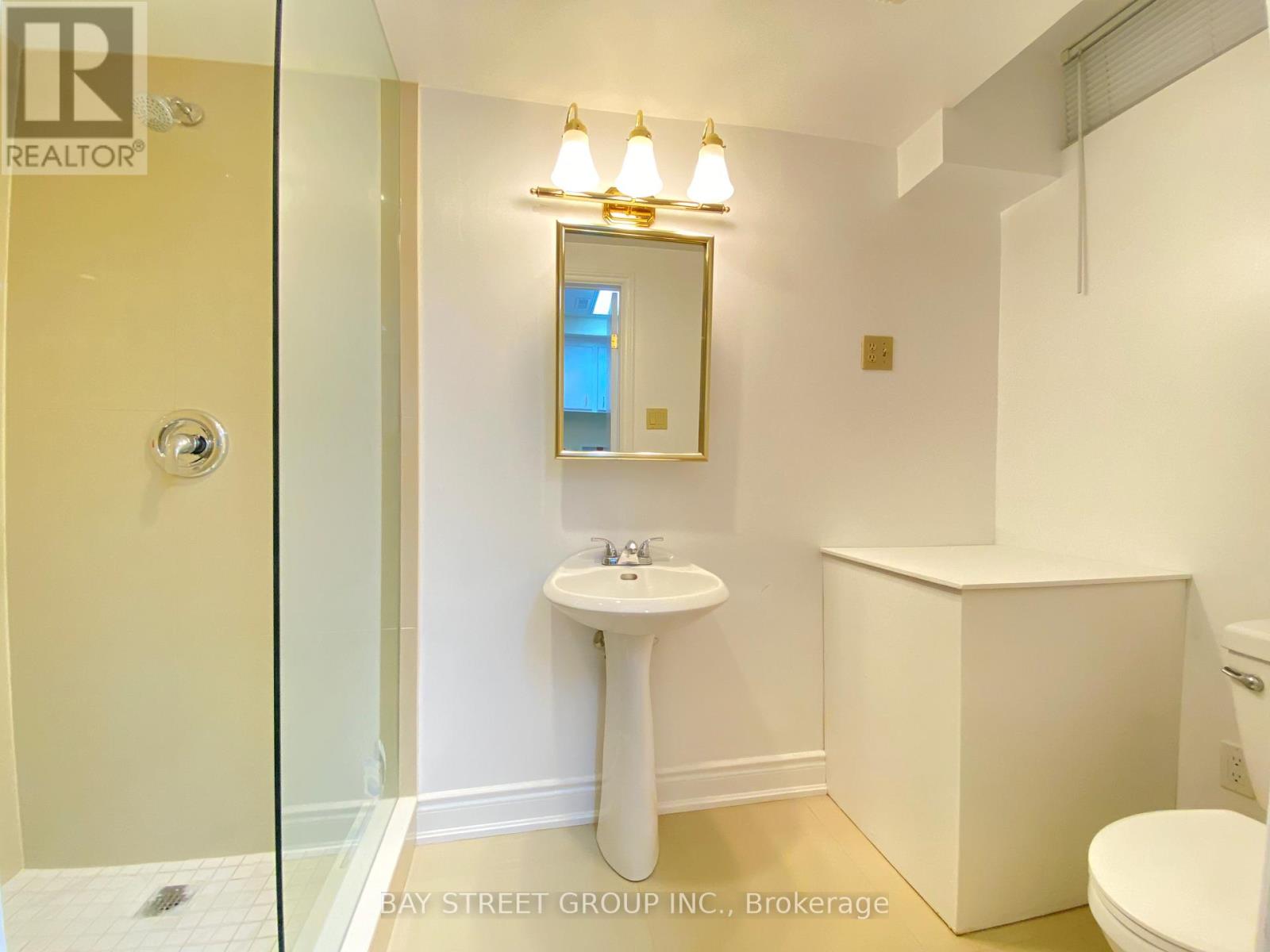 791 Sunnypoint Drive, Newmarket, Ontario  L3Y 2Z7 - Photo 31 - N12376028