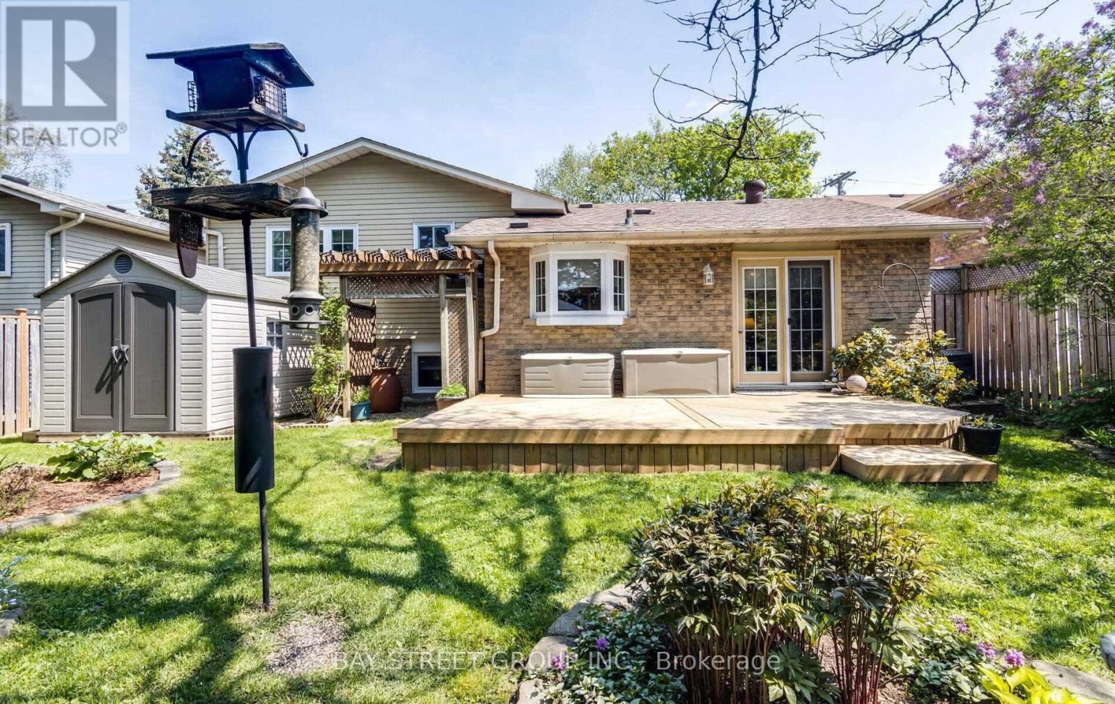 791 Sunnypoint Drive, Newmarket, Ontario  L3Y 2Z7 - Photo 32 - N12376028