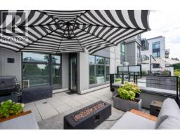 208 707 E 3RD STREET, North Vancouver, British Columbia