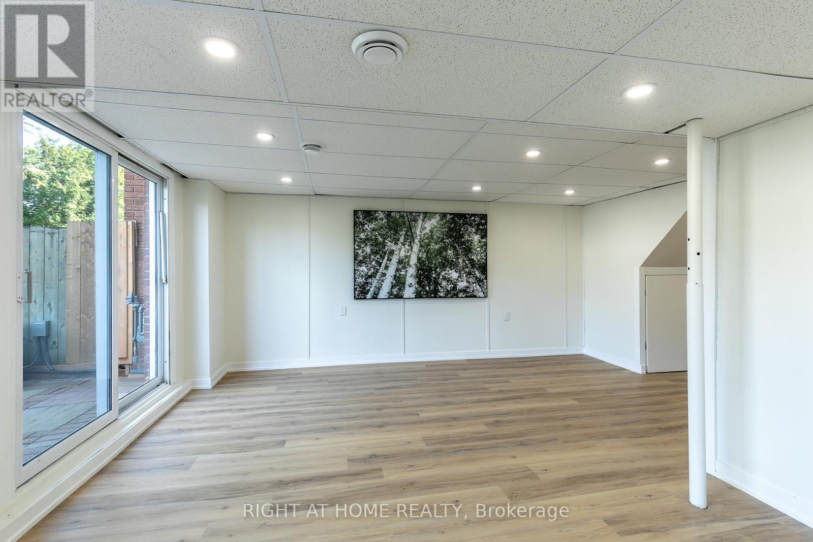 15 - 2669 Southvale Crescent, Ottawa, Ontario  K1B 4V2 - Photo 15 - X12376049