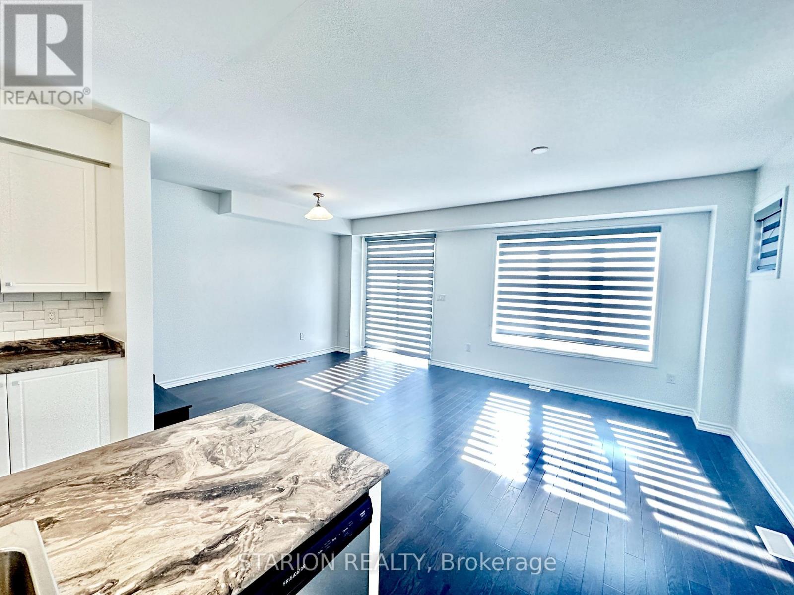 50 Lise Lane, Haldimand, Ontario  N3W 0E8 - Photo 4 - X12376024