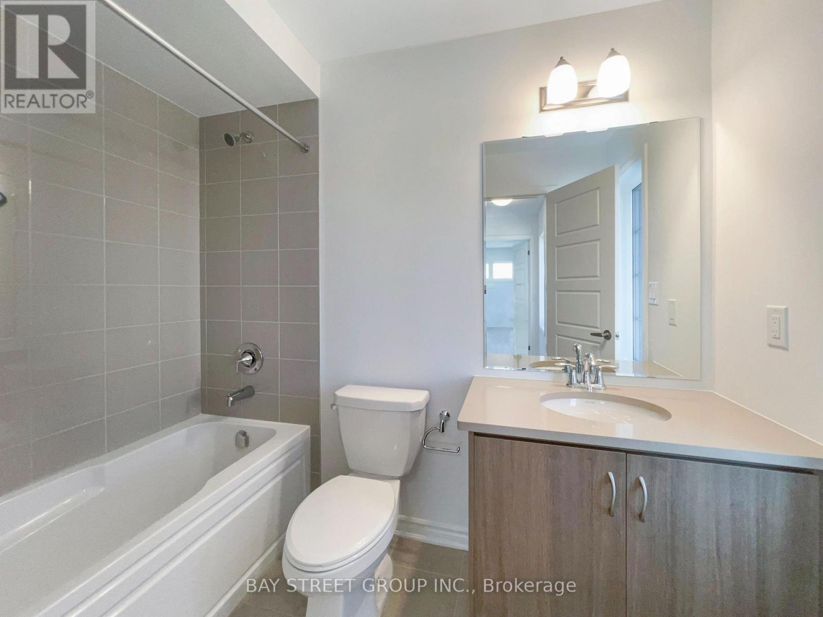1336 Ripplewood Avenue, Oakville, Ontario  L6M 5P1 - Photo 16 - W12365948