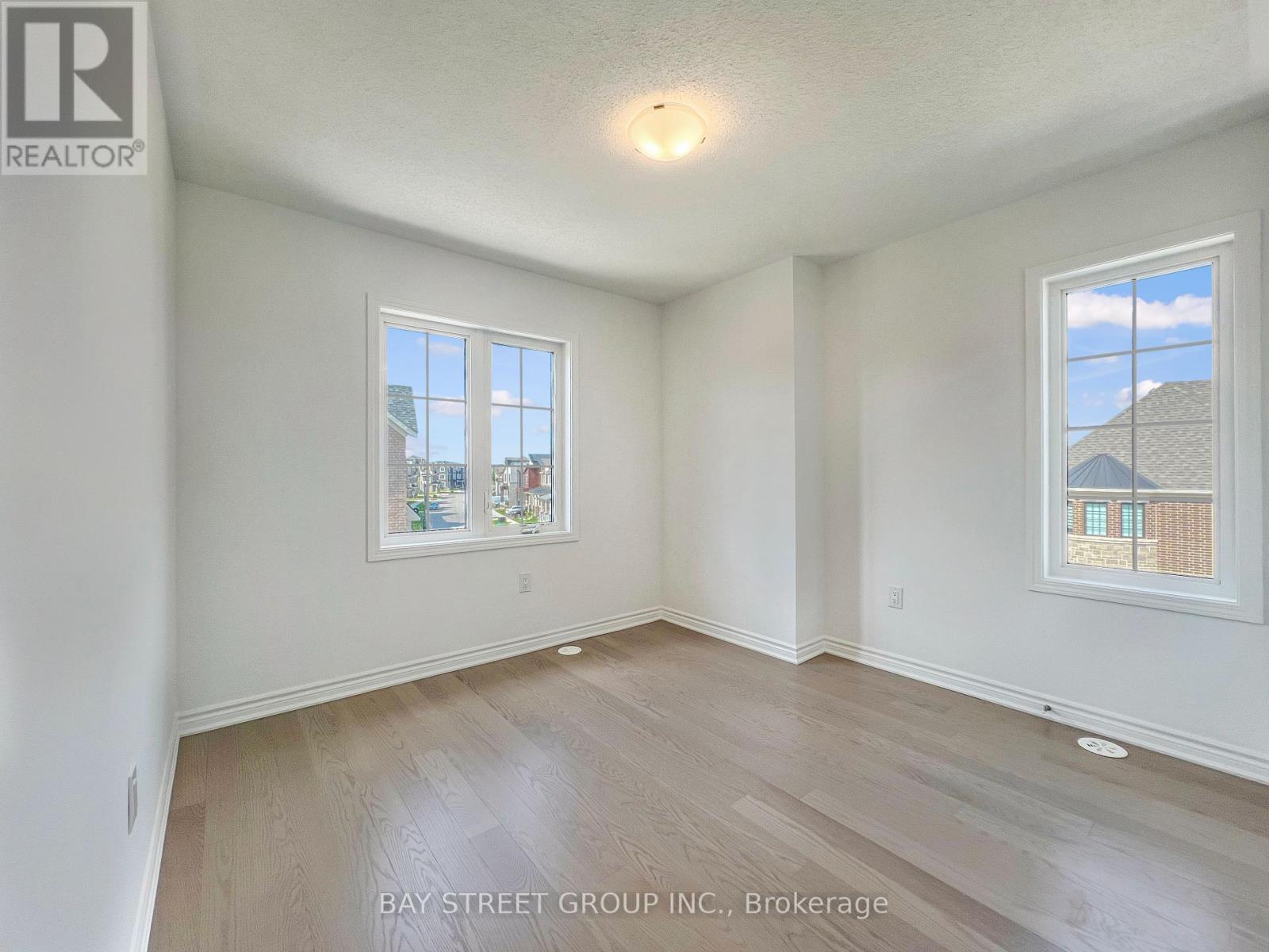 1336 Ripplewood Avenue, Oakville, Ontario  L6M 5P1 - Photo 15 - W12365948