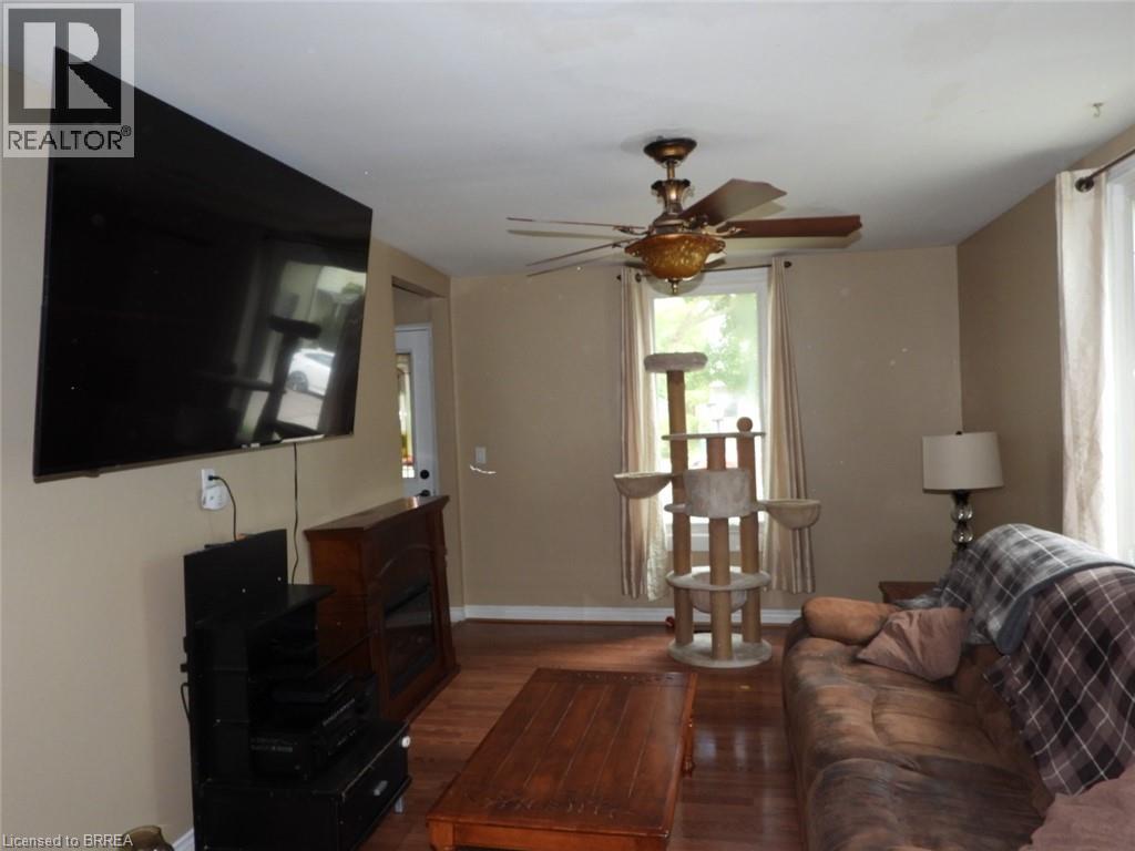 Property at 9 SUPERIOR Street image 5