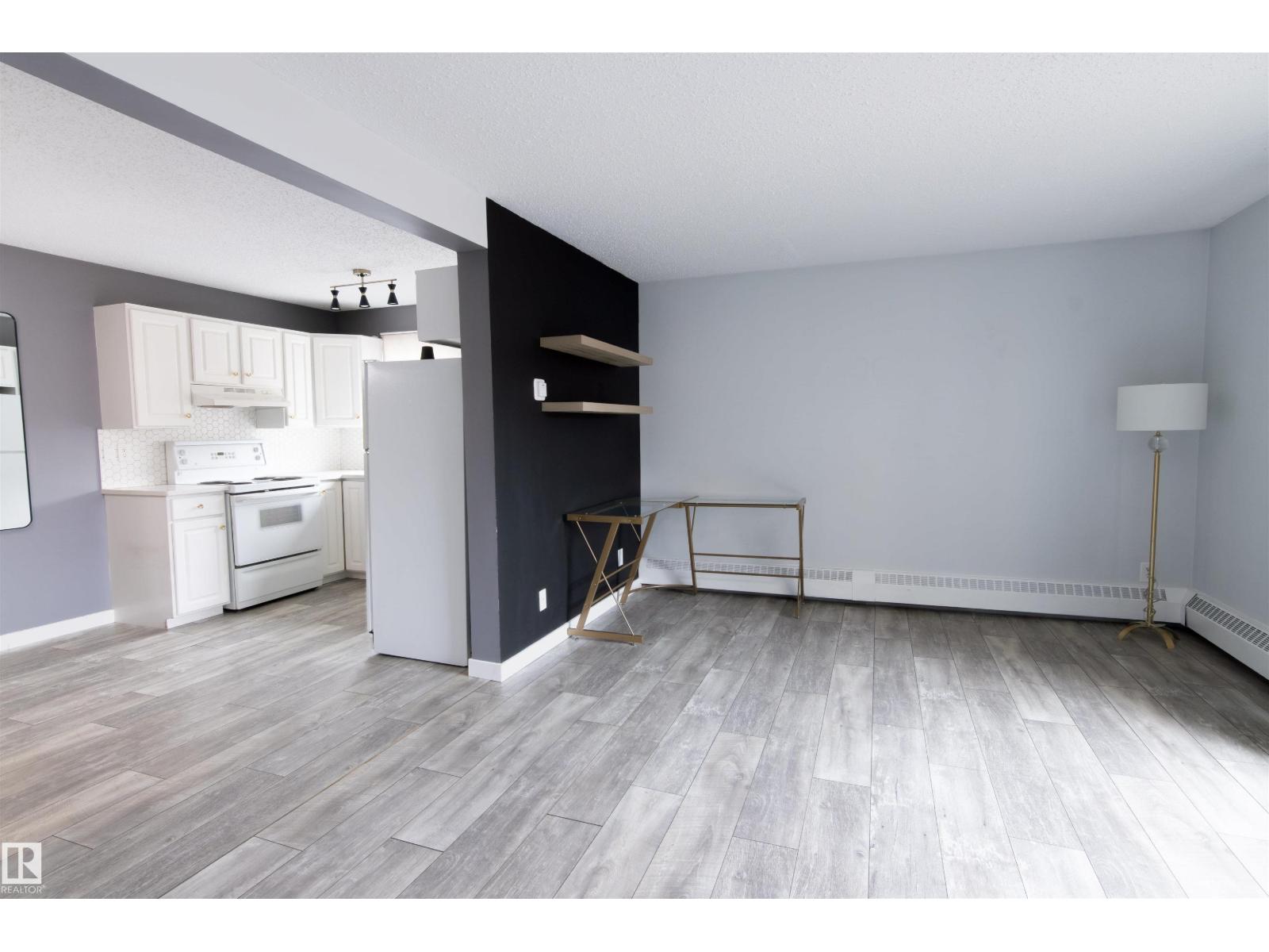 #38 10208 113 ST NW, Edmonton, Alberta