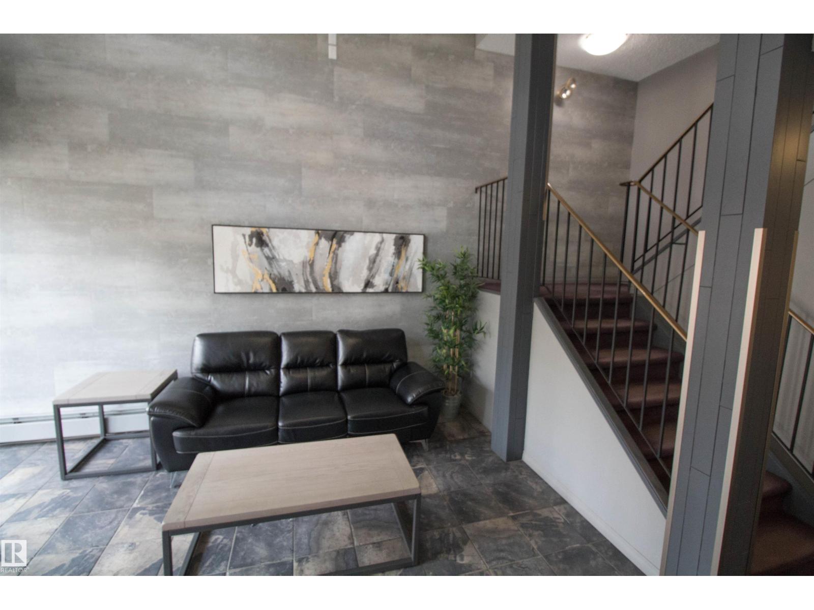 #38 10208 113 St Nw, Edmonton, Alberta  T5K 1P4 - Photo 3 - E4449955