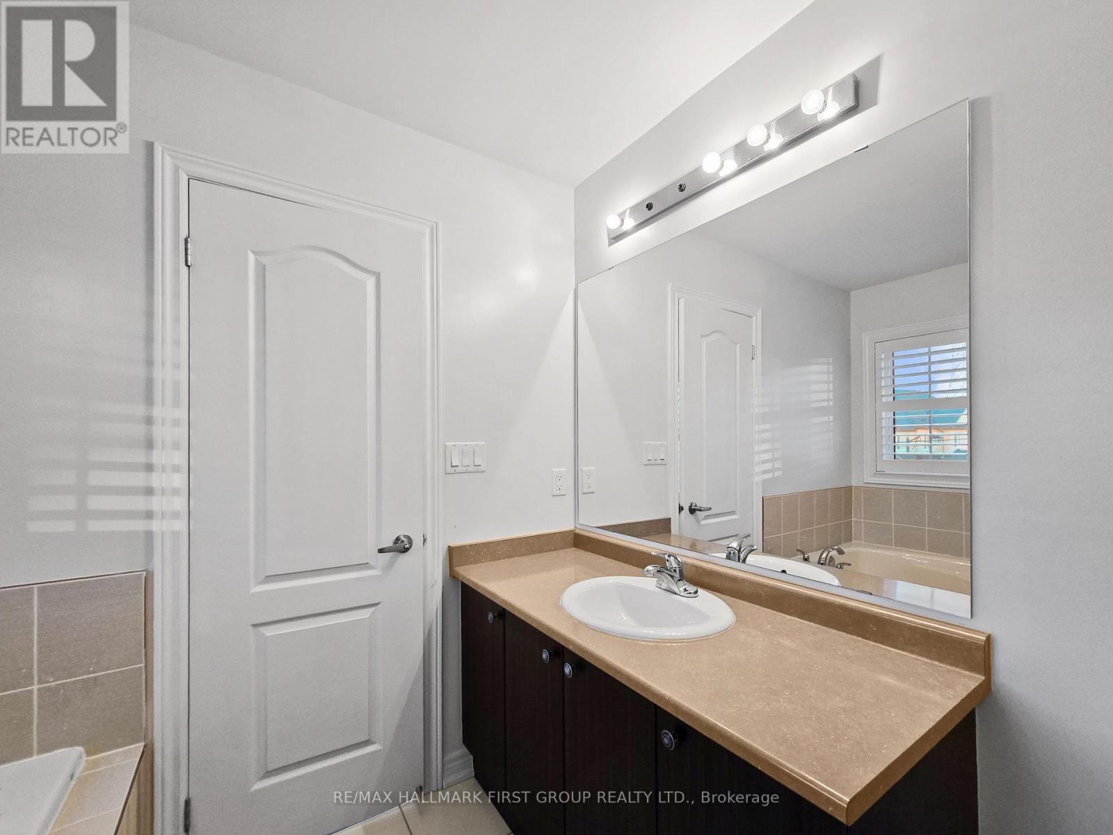 275 Shadow Place S, Pickering, Ontario  L1V 7H7 - Photo 34 - E12321245