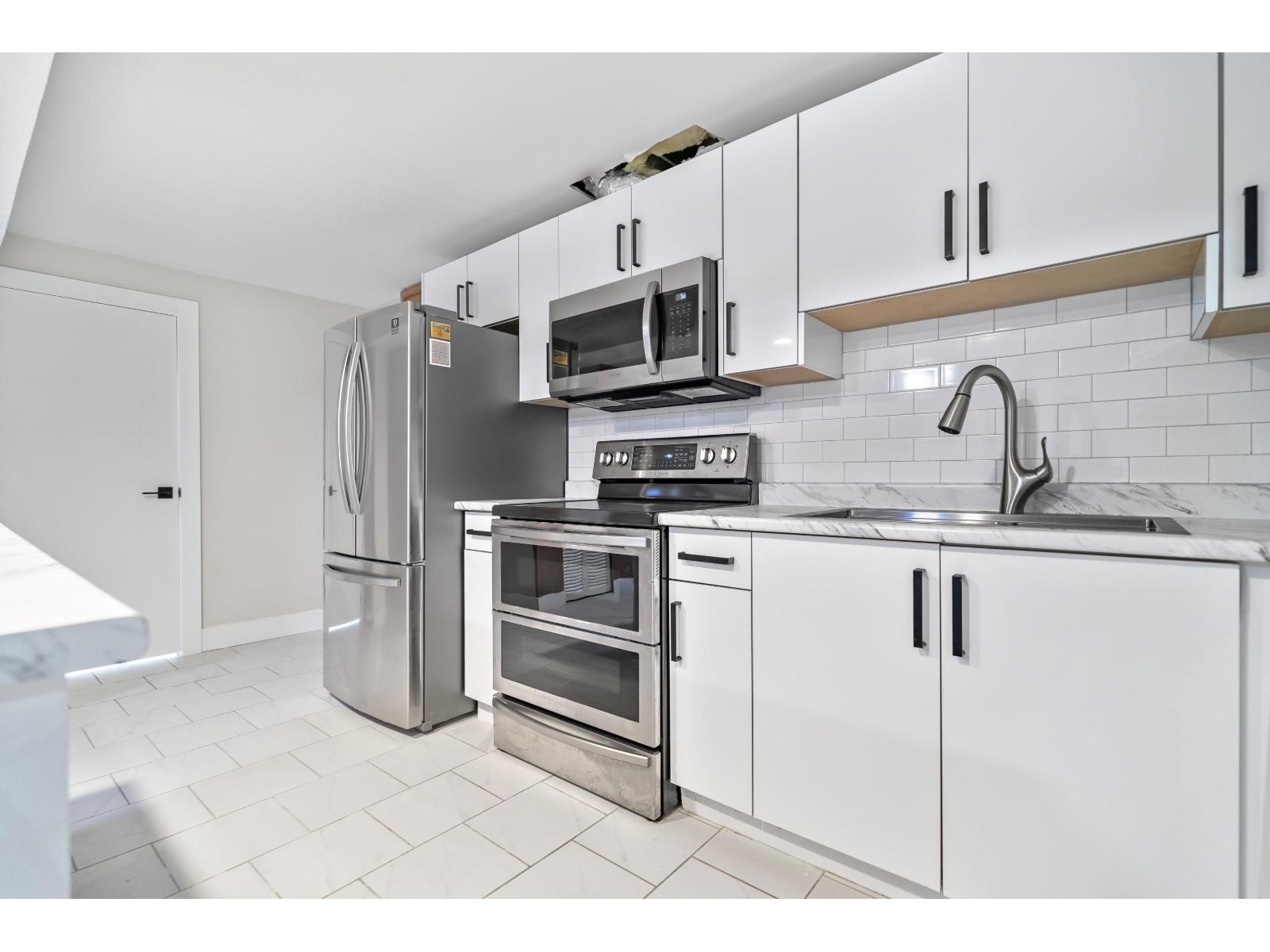 16235 28 Avenue, Surrey, British Columbia  V3Z 0E4 - Photo 14 - R3042219