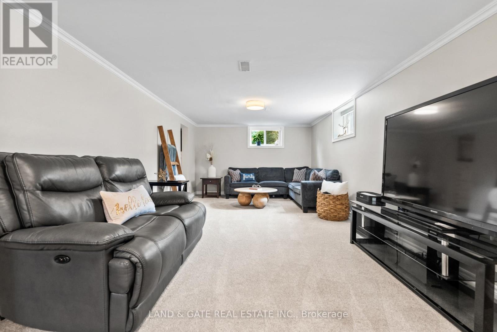 Lower - 19 Kawartha Drive, Kawartha Lakes, Ontario  K9V 1A6 - Photo 16 - X12376085